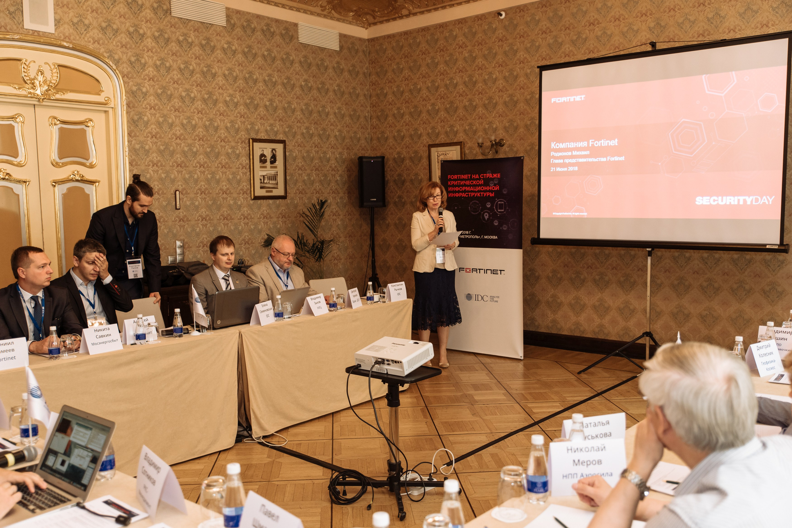 Frontinet_metropol. Антон Гошовский - свадебный и семейный фотограф в Москве и Крыму