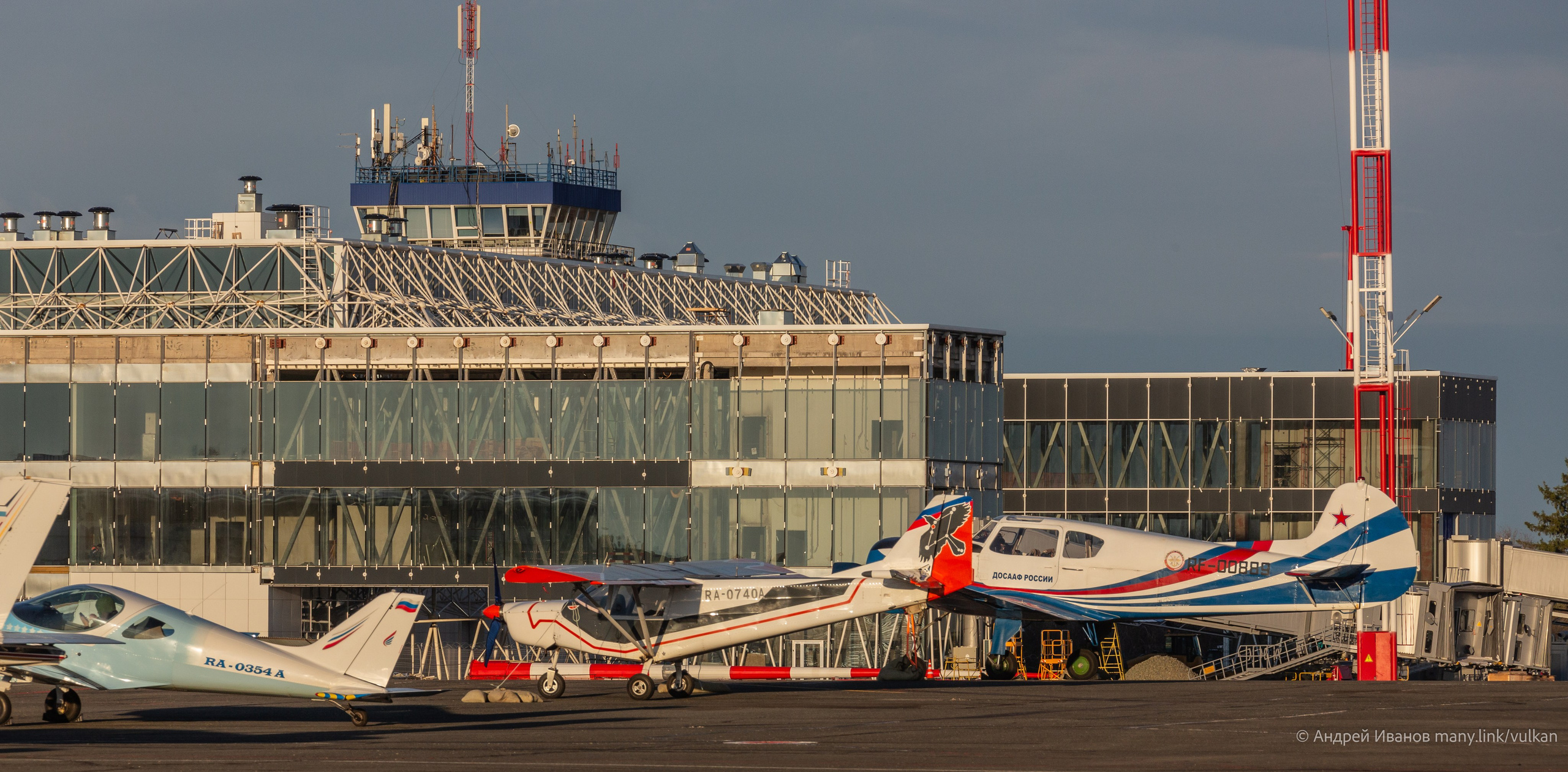Перелёт на Байконур в 2026 г на самолётах АОН. Фотоальбом показывающий увлекательный мир авиации и мир медведей Андрея Иванова