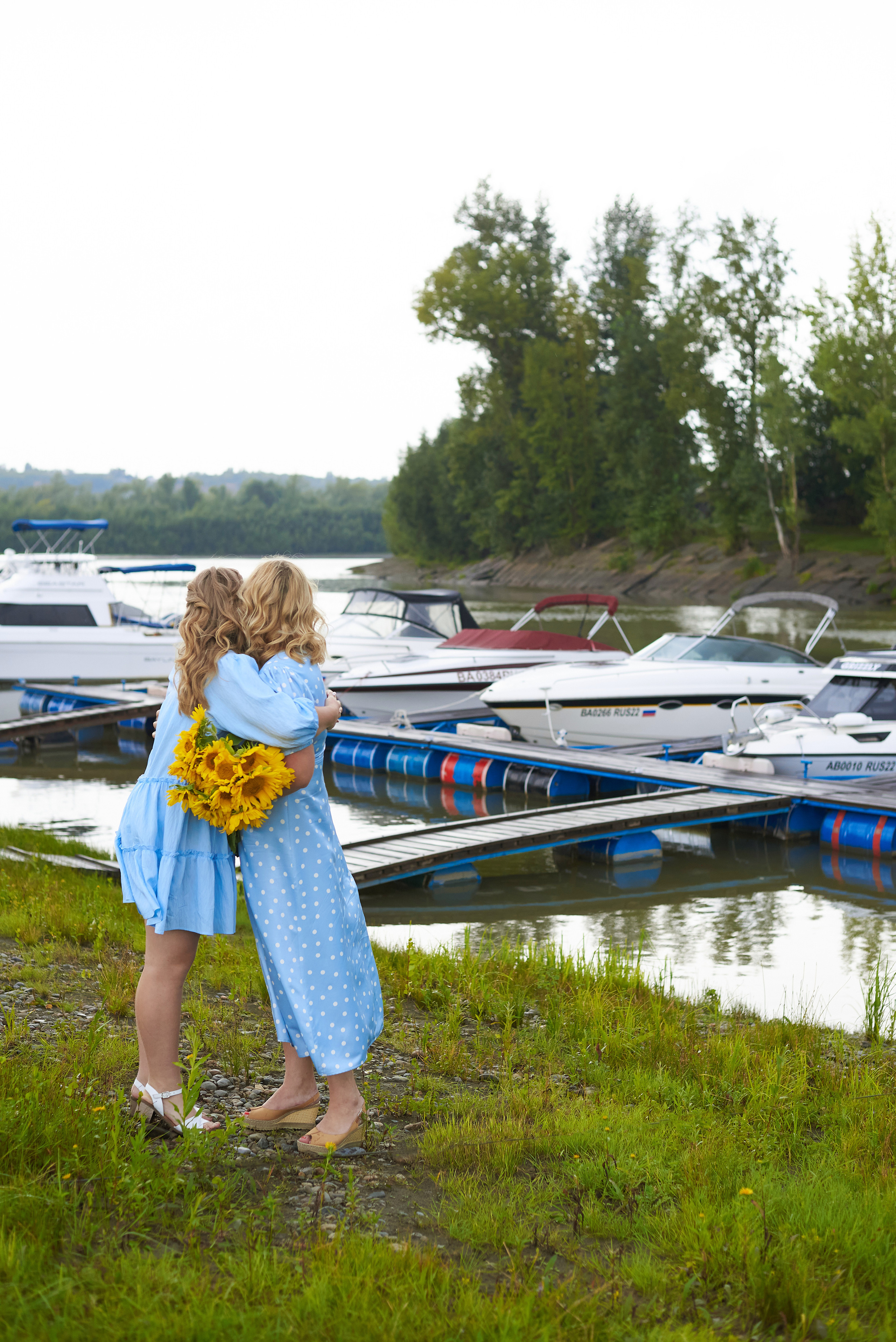 У реки. Семейный фотограф в Барнауле, Горный Алтай, Заринск, Алейск