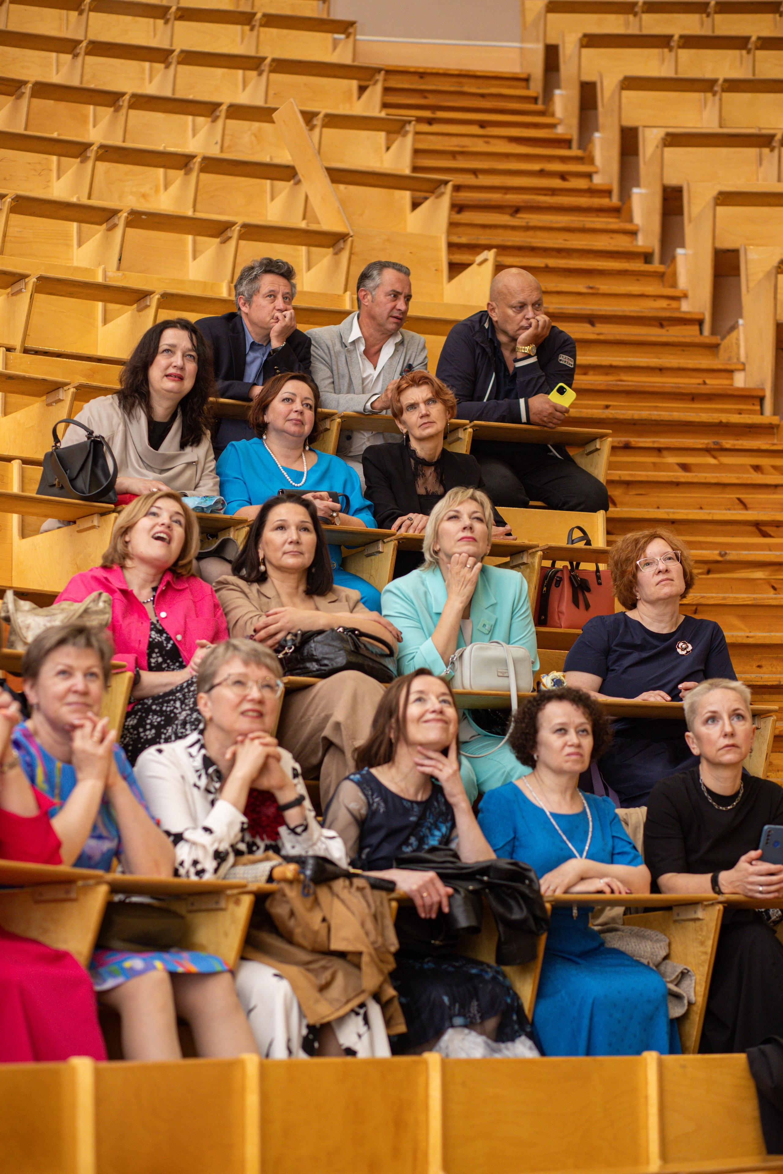 Встреча выпускников. Стоматологи СПб. Семейный фотограф в Вышнем Волочке — Ульяна Иванова | Фотосессии для всей семьи