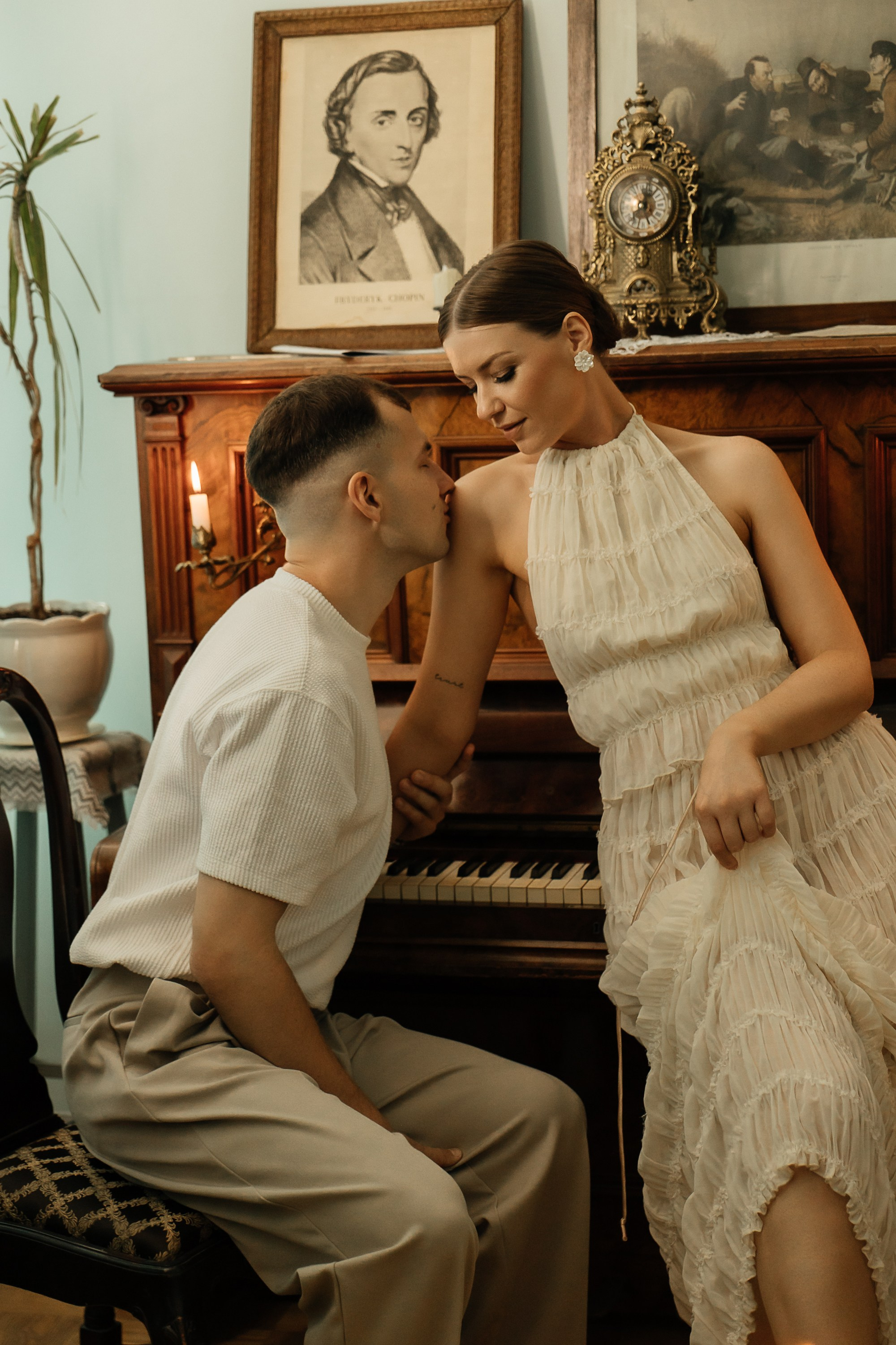 Свадьба в ретро-квартире. Свадебный и семейный фотограф Виолетта Сидельникова. Краснодар, Россия, Беларусь, Европа