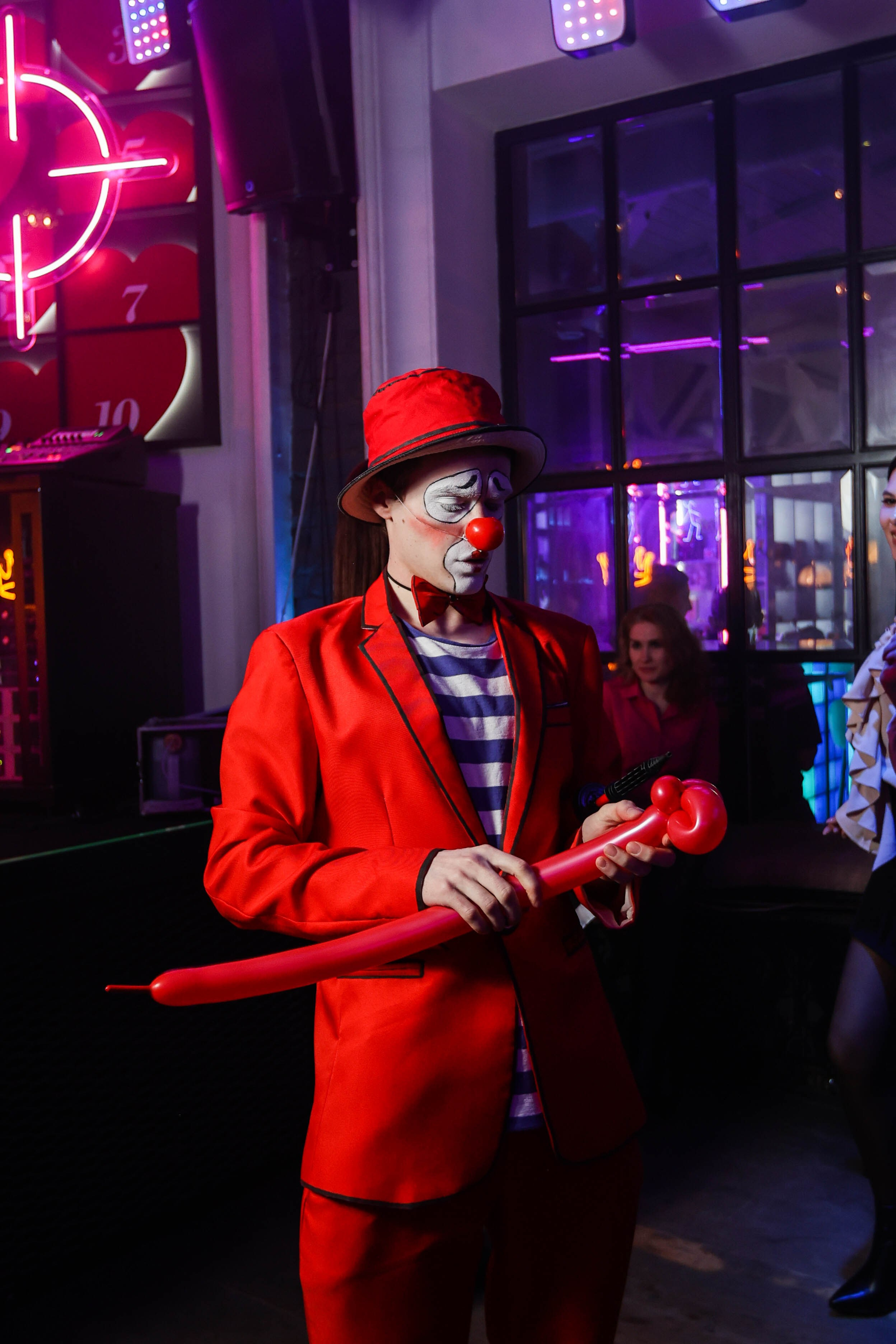 БАР РУКИ ВВЕРХ