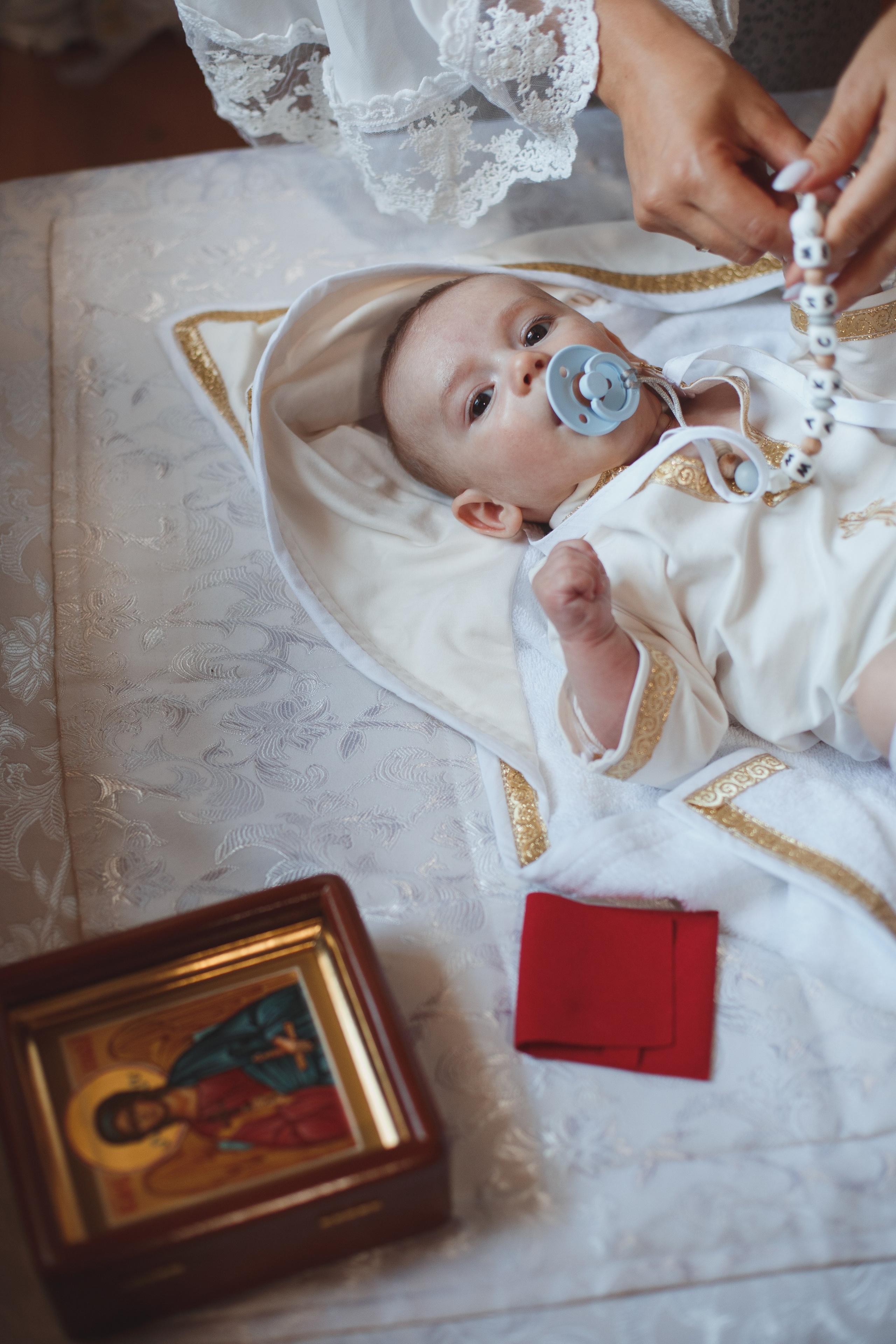 Фотосъёмка таинства крещения в Белгороде. Свадебный и контент фотограф в Белгороде Ярослав Гаврилейченко