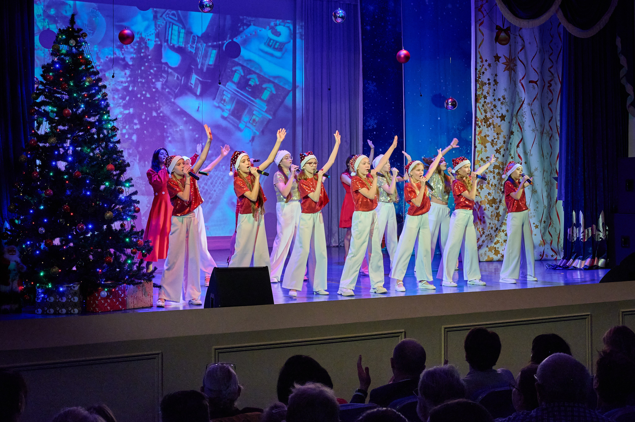 НГ концерт в Марьиной роще. Жизнь курорта Кабардинка в фотографиях