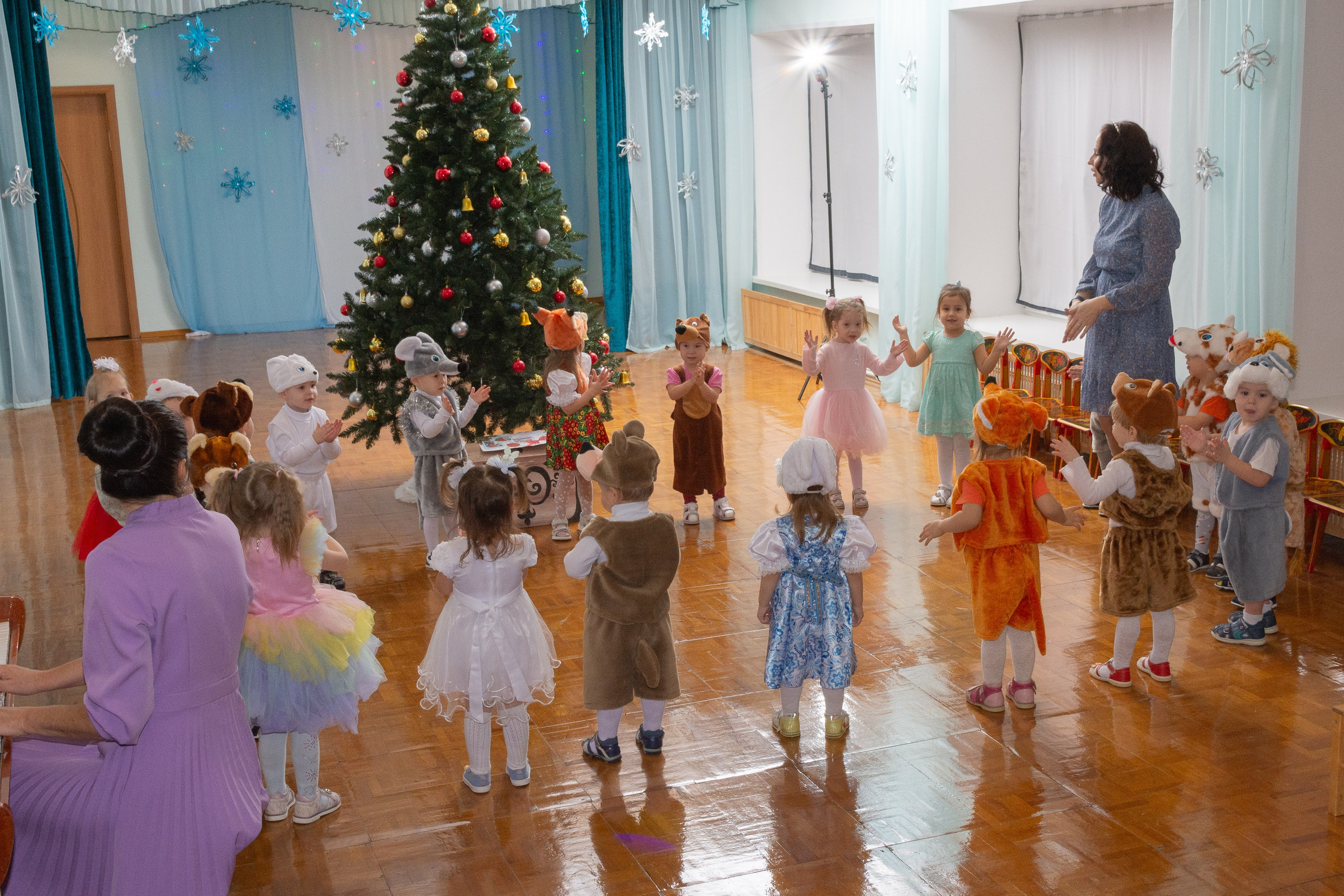 Новогодний утренник в саду 2023