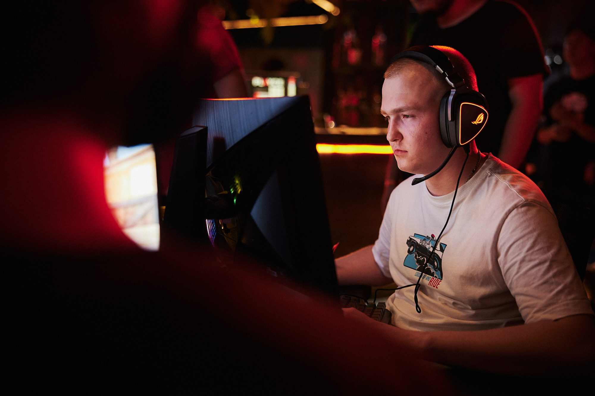 Фотограф на турнире по CS: GO — репортажная съёмка киберспортивного события в Москве. Репортажный фотограф в Москве — Дмитрий Тарасов | Съёмка мероприятий, концертов, корпоративов