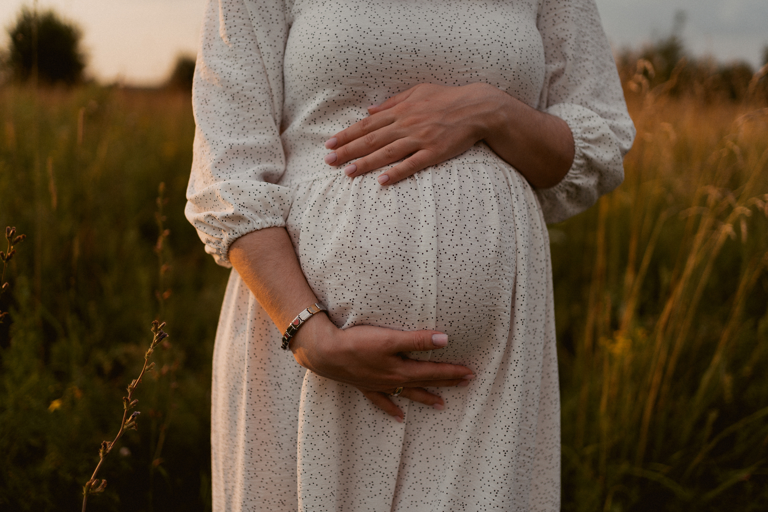 Фотосессия беременности в Новом Домодедово. Семейный фотограф в Москве и в Домодедово Екатерина Патракова