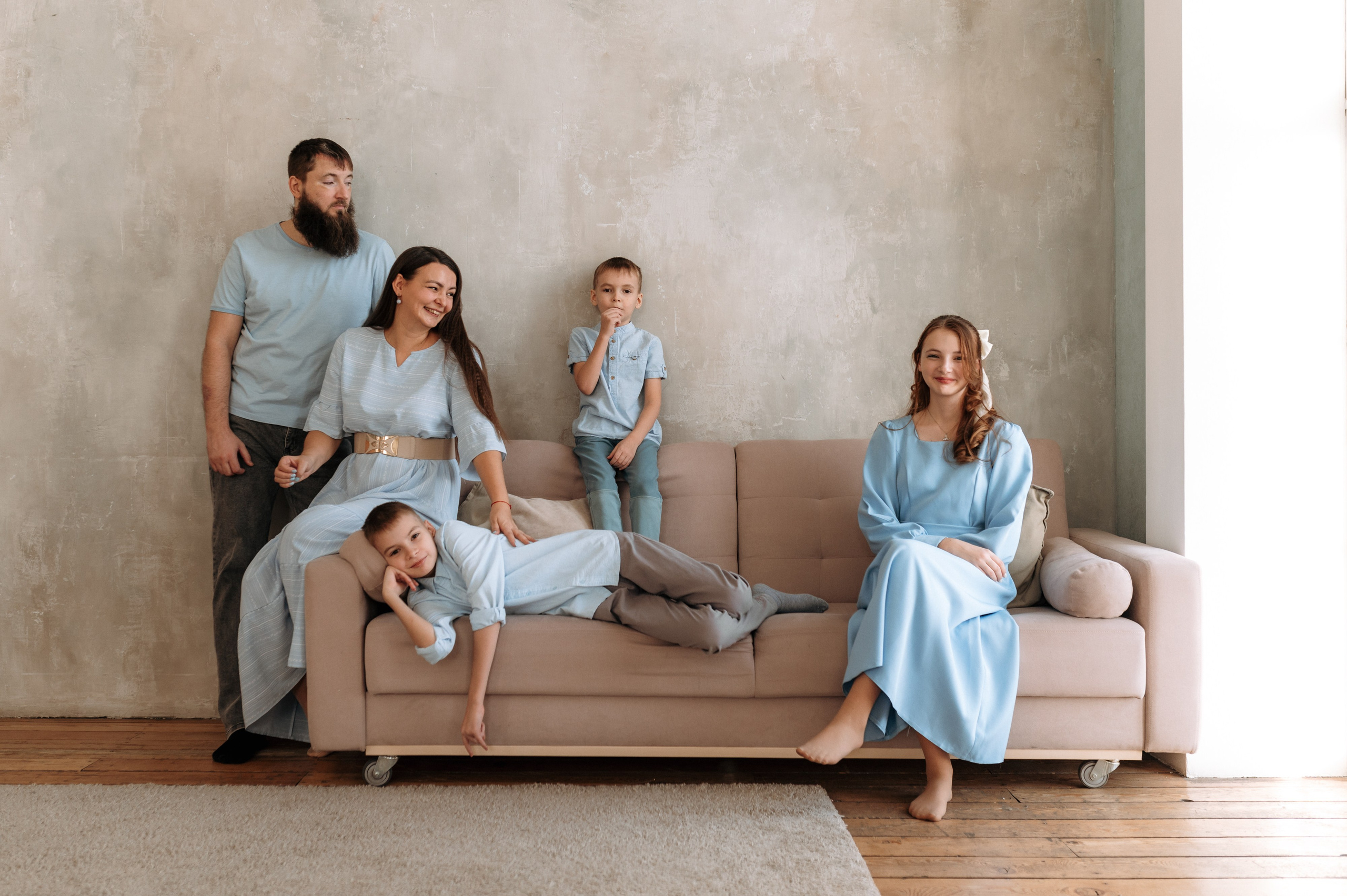 Большая семейная встреча. Главная