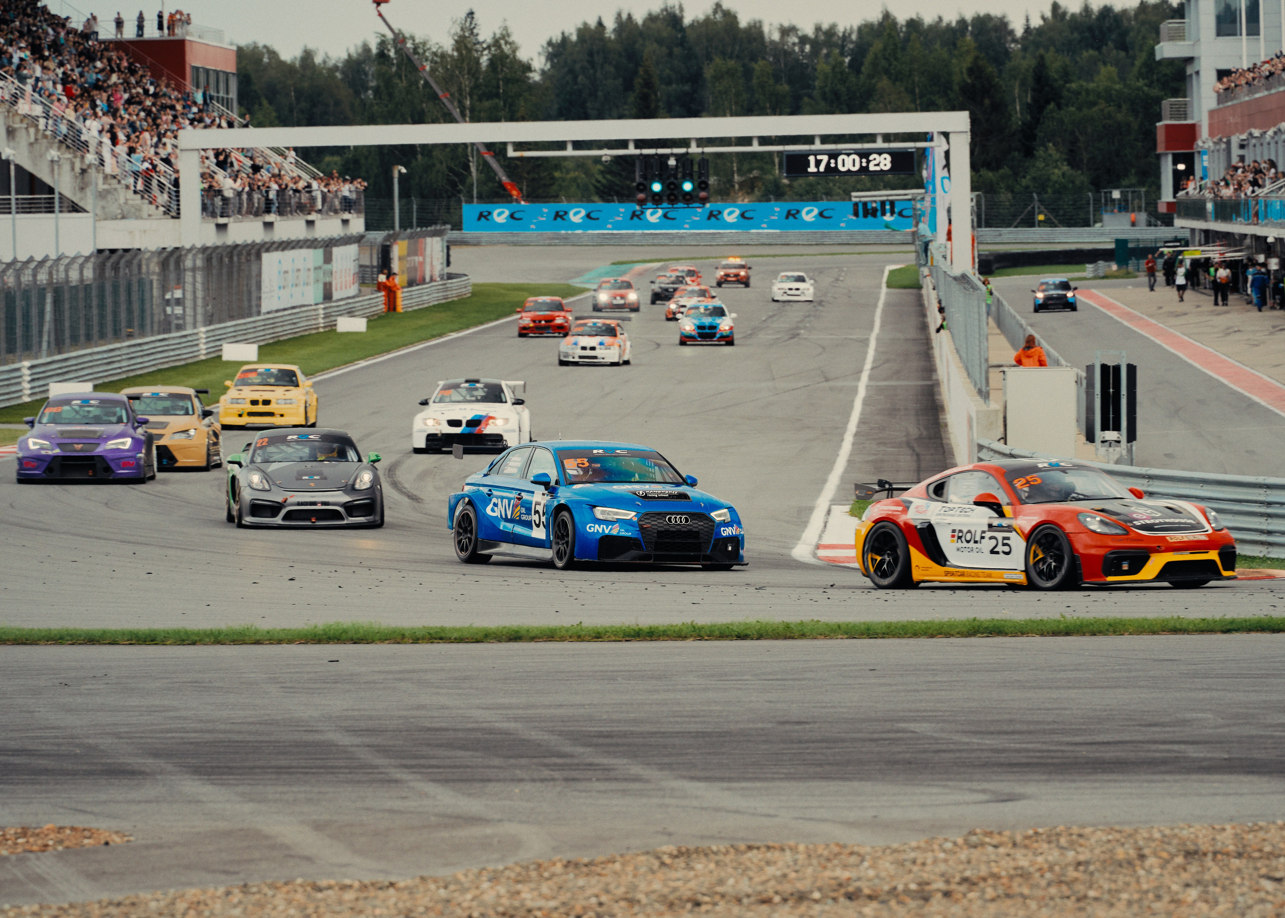 REC 2025. Автомобильный и коммерческий фотограф Москва