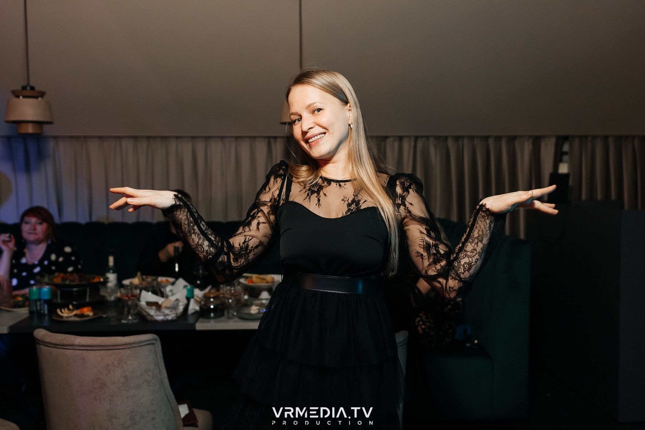 Открытие караоке-зала в «Империи»