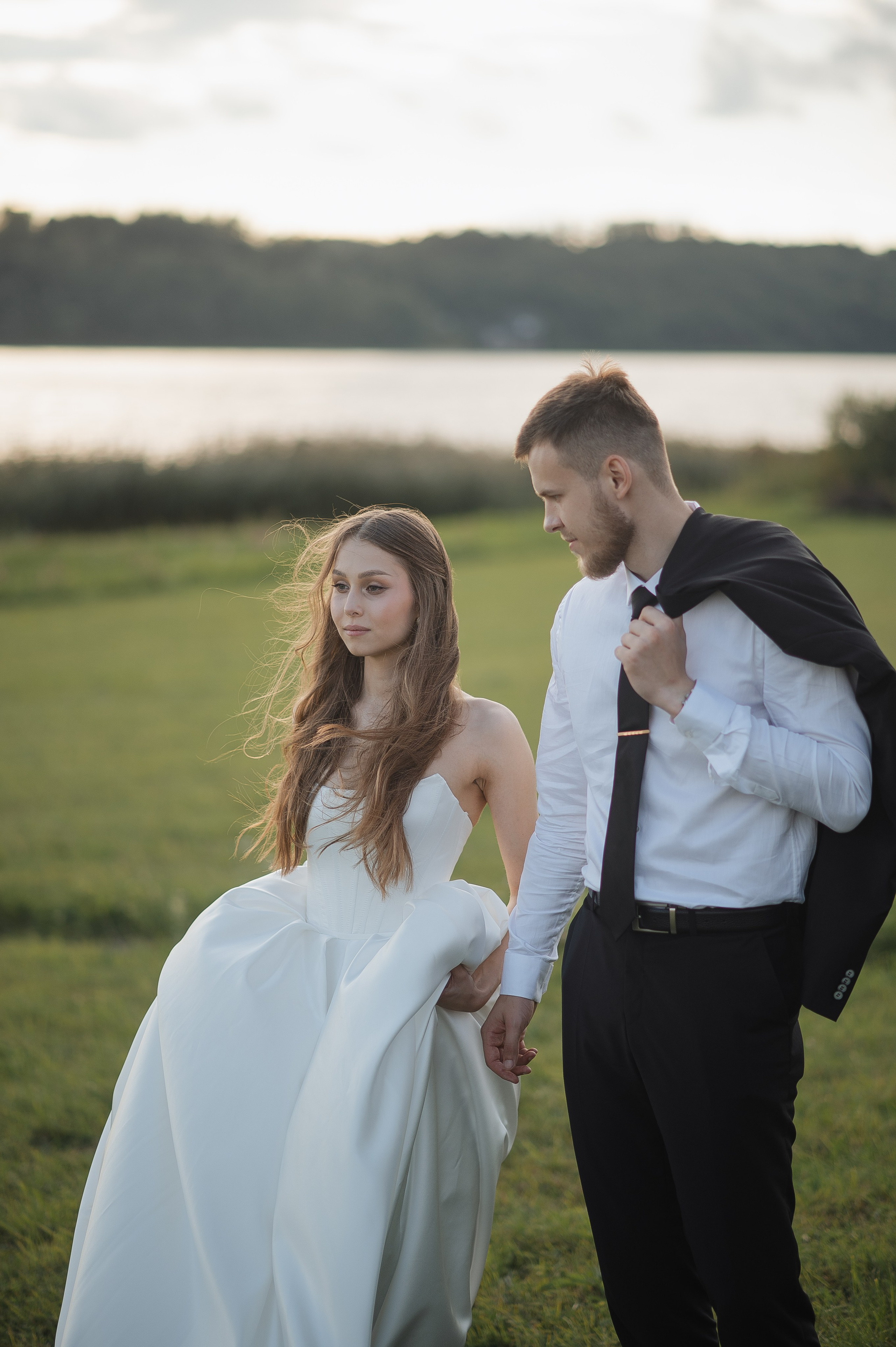 Свадьба на берегу Волги. Свадебный фотограф в Ярославле Денис Медоваров