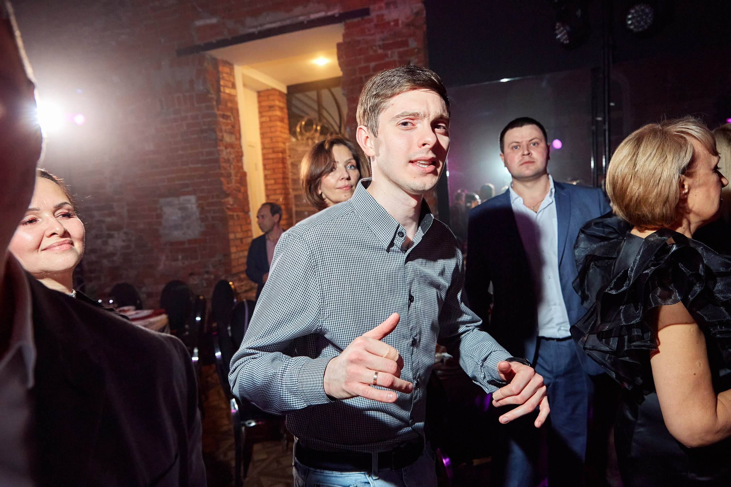 Компания Clarity / Пространство HIDE. Антон Артюшин, портретный фотограф. Москва