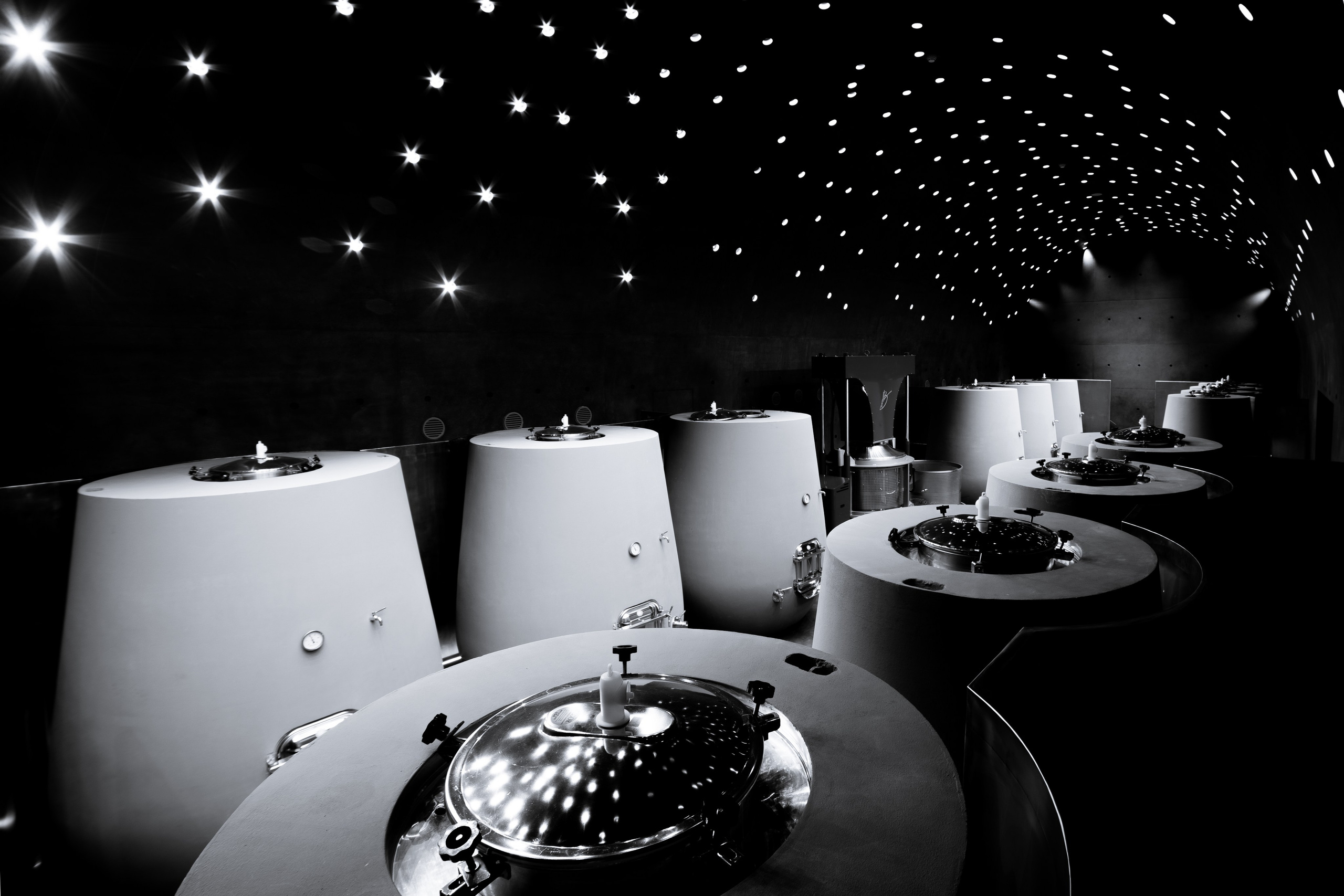 Interior real estate photography in Phuket — professional photos and videos. Yan Dolmatov — Photographer, Videographer, and Producer in Phuket