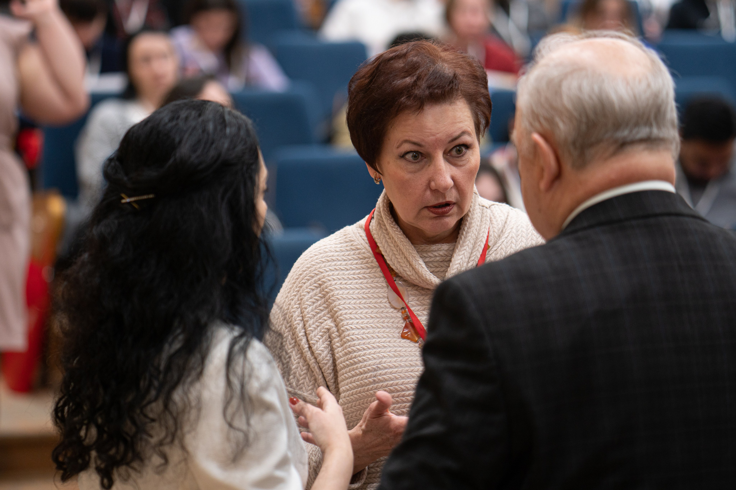 Научно-практическая конференция. Творческий и репортажный фотограф в Москве Клим Долгов