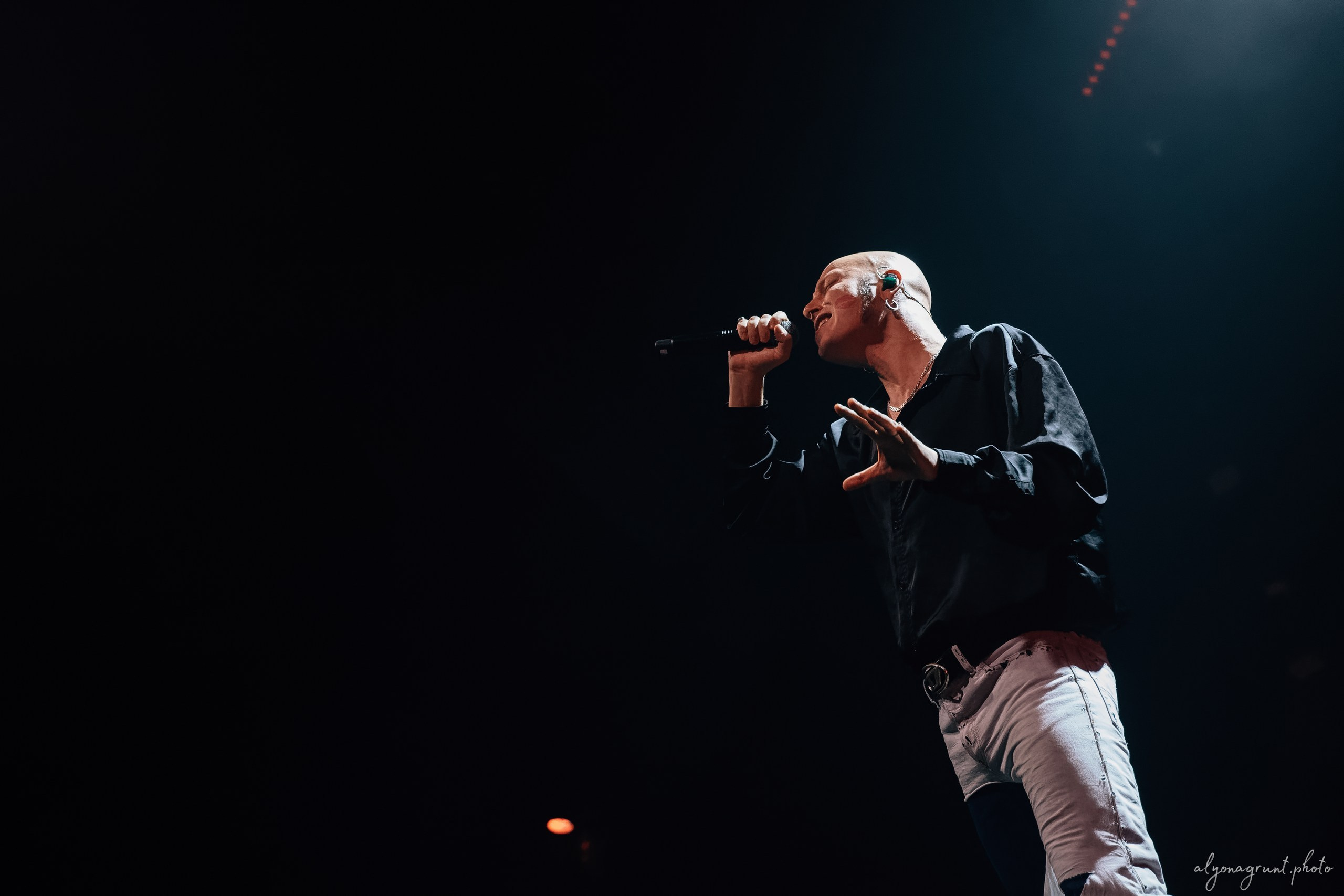 Ravanna, фоторепортаж, СПб, Aurora Concert Hall, 21.11.2025. Алена Адрианова: фотограф в Санкт-Петербурге