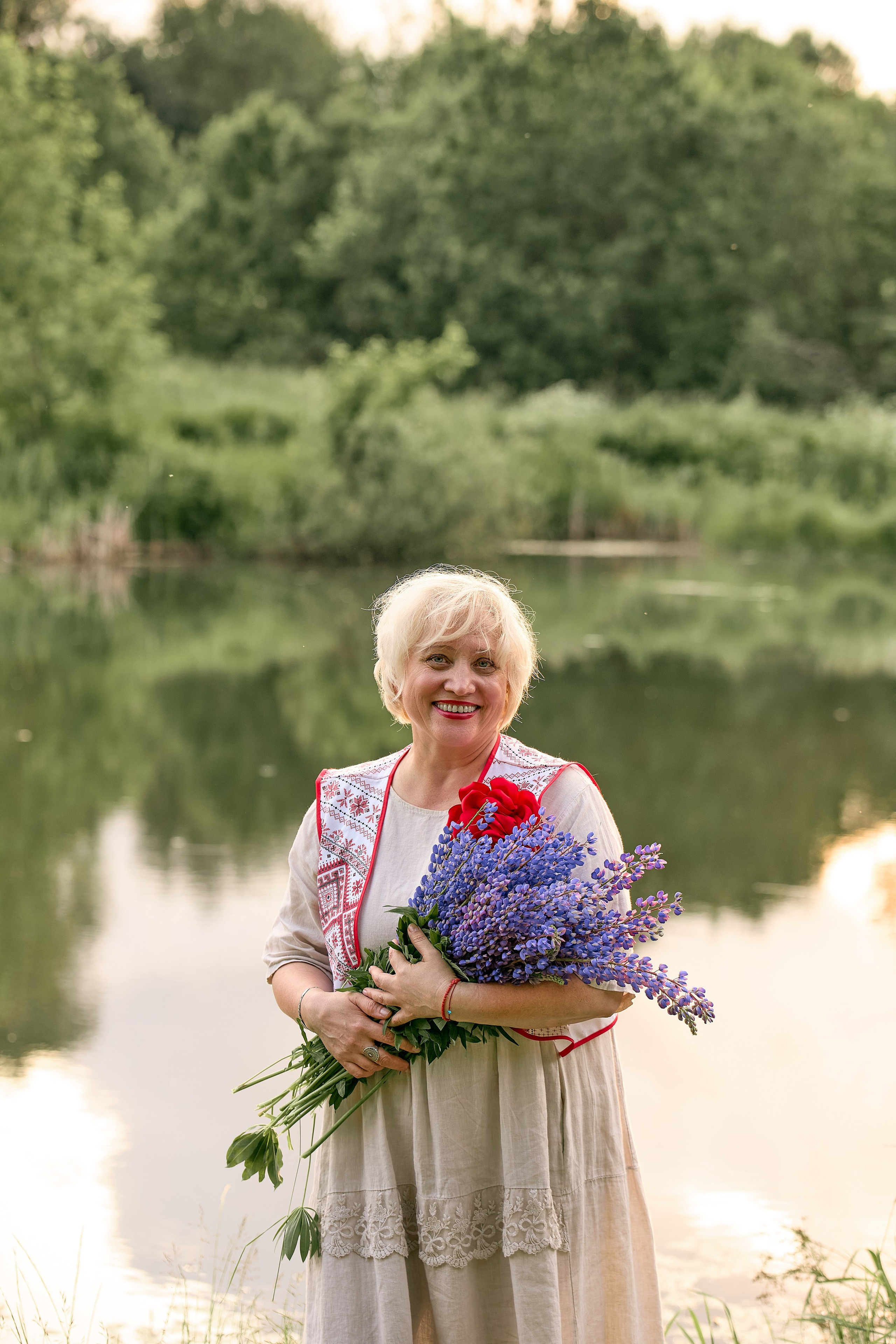 Фотосессия в роще для группы девушек. Фотограф в Дивеево