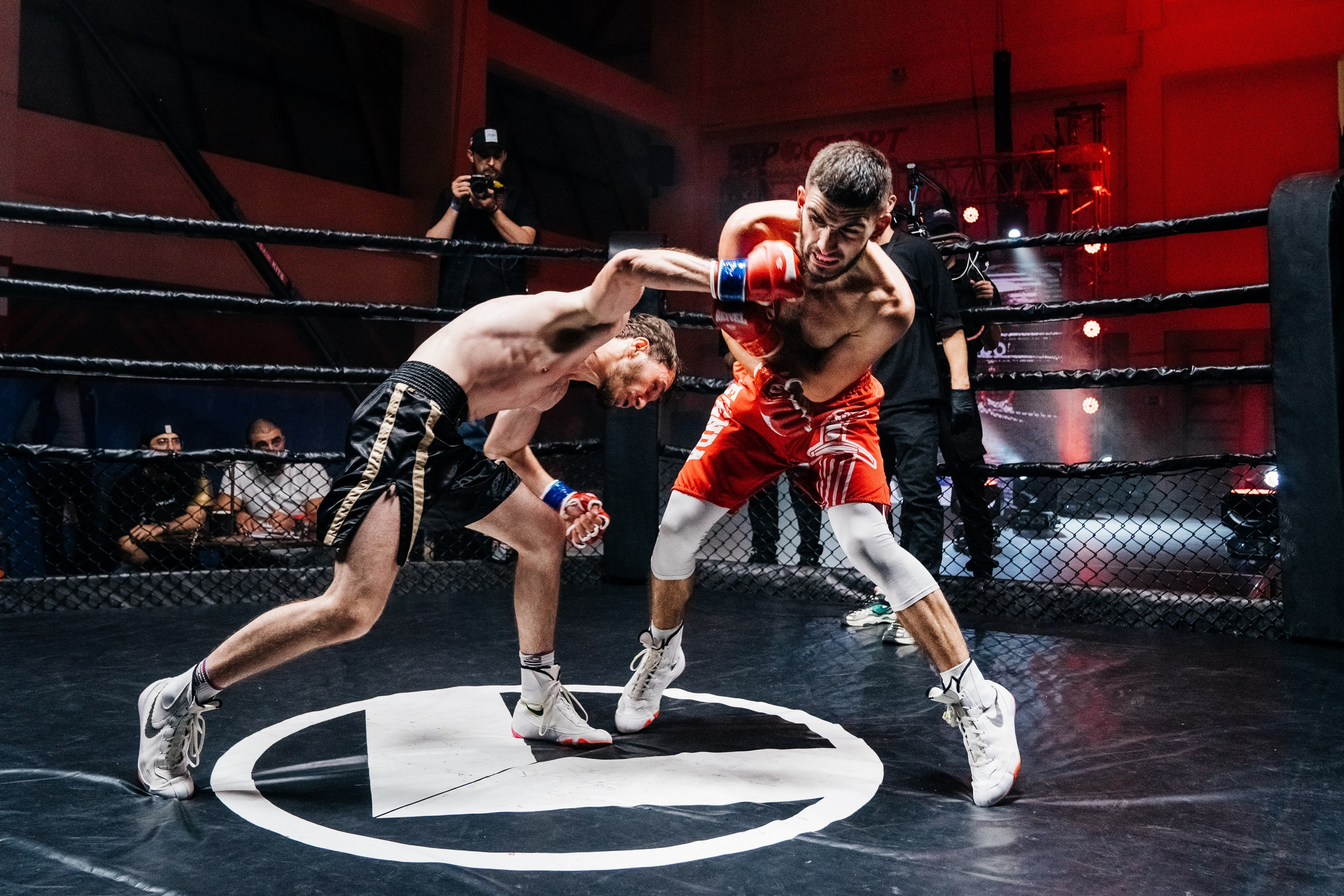 Backstage. Создание визуального контента для бизнеса и блогов