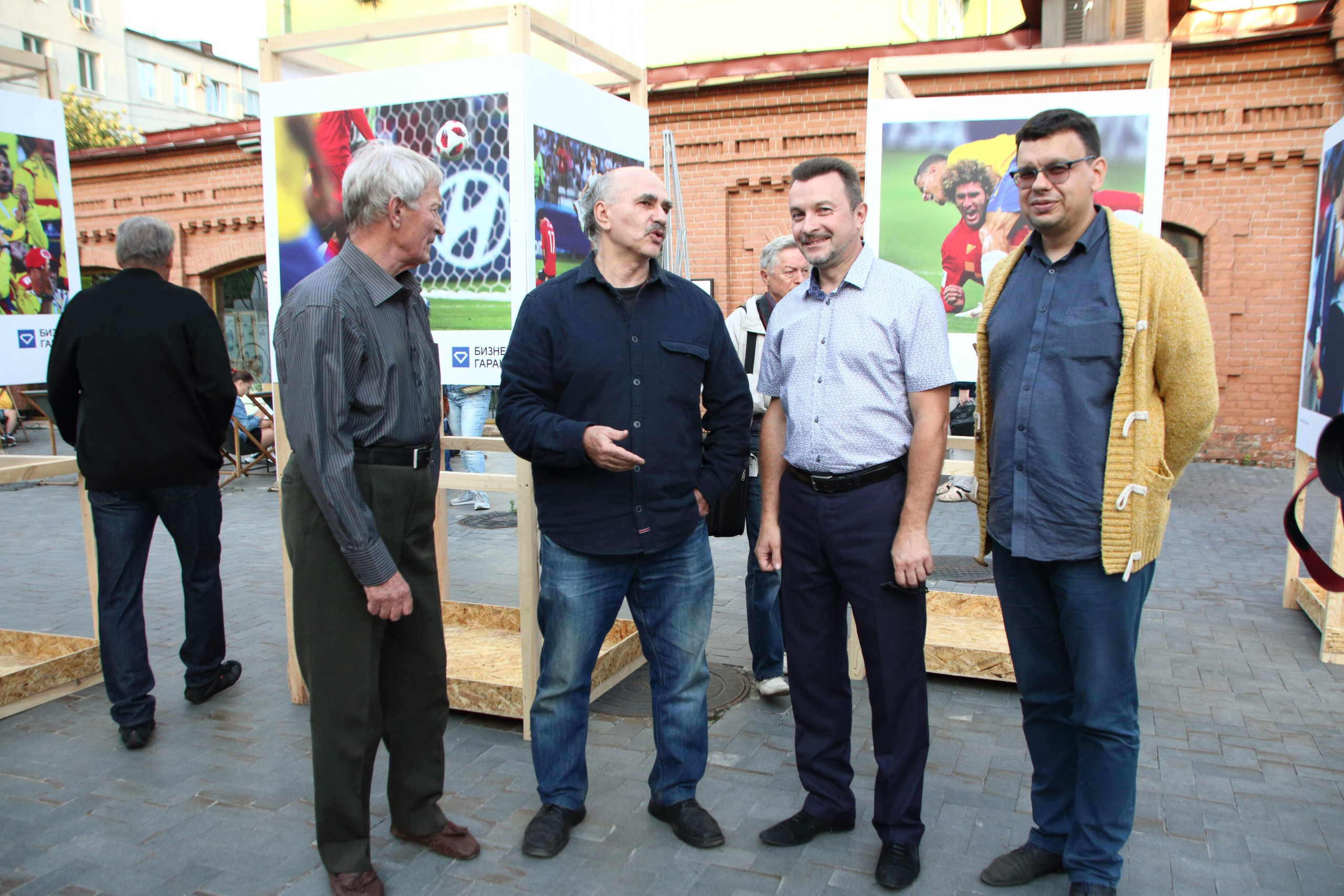 08.08.2019 Выставка Юрия Стрельца «Год спустя». Фотообъединение Самарского областного отделения Союза журналистов России