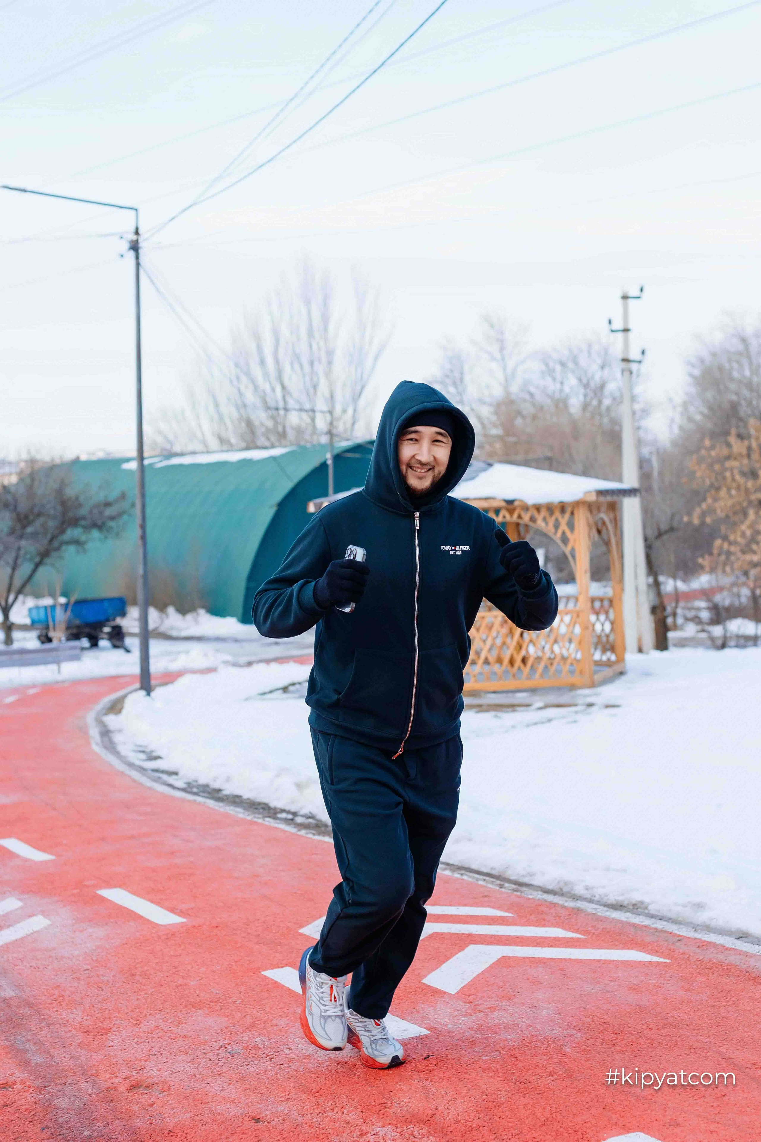 RUNHARD BY SPORTNATION