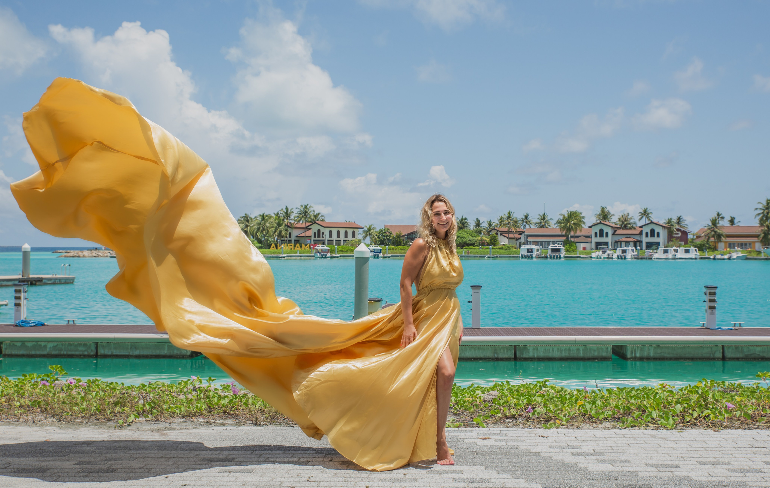 Летящие платья. Photographer in Maldives