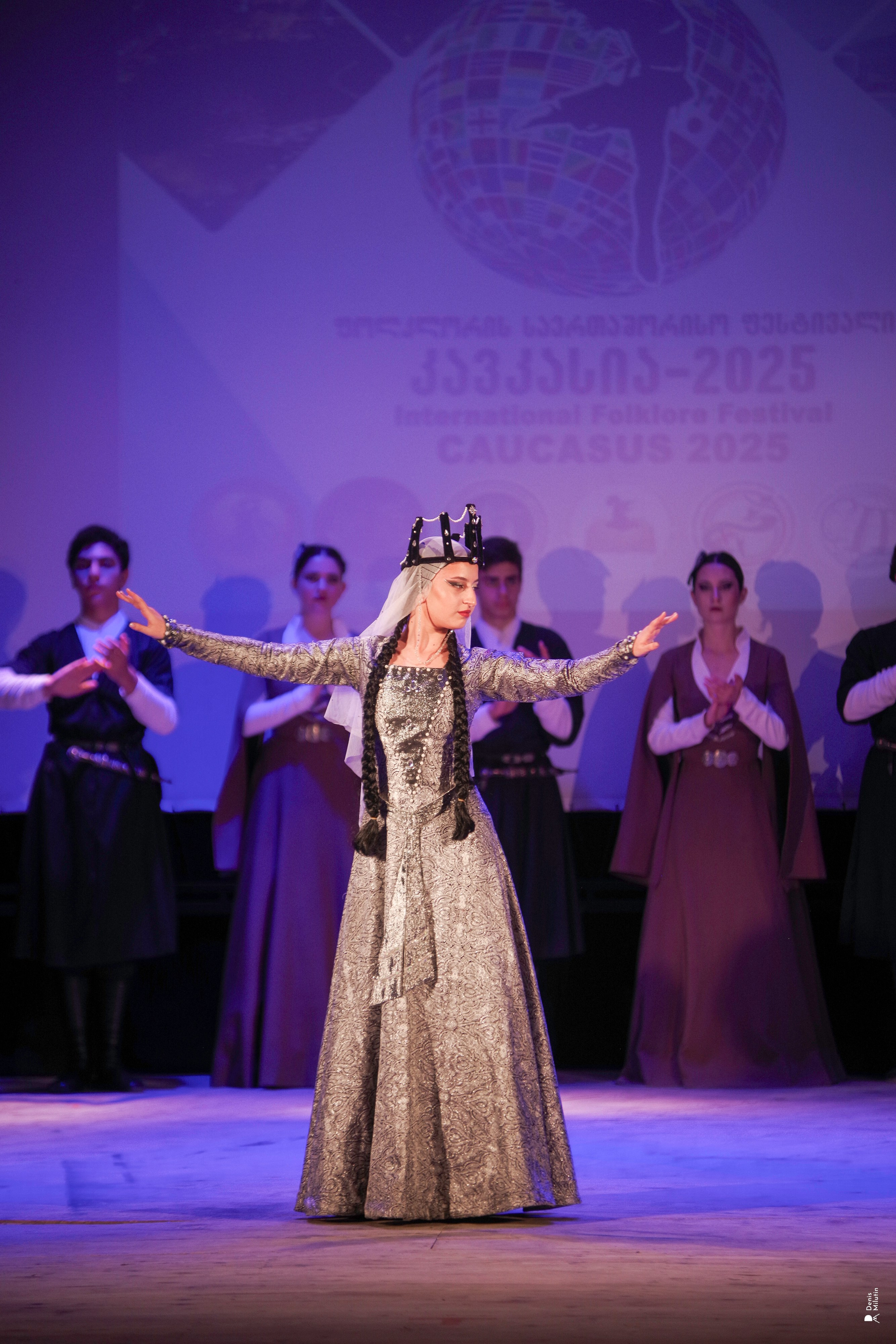 Танцы в прекрасном Они. Портретный фотограф Денис Милютин