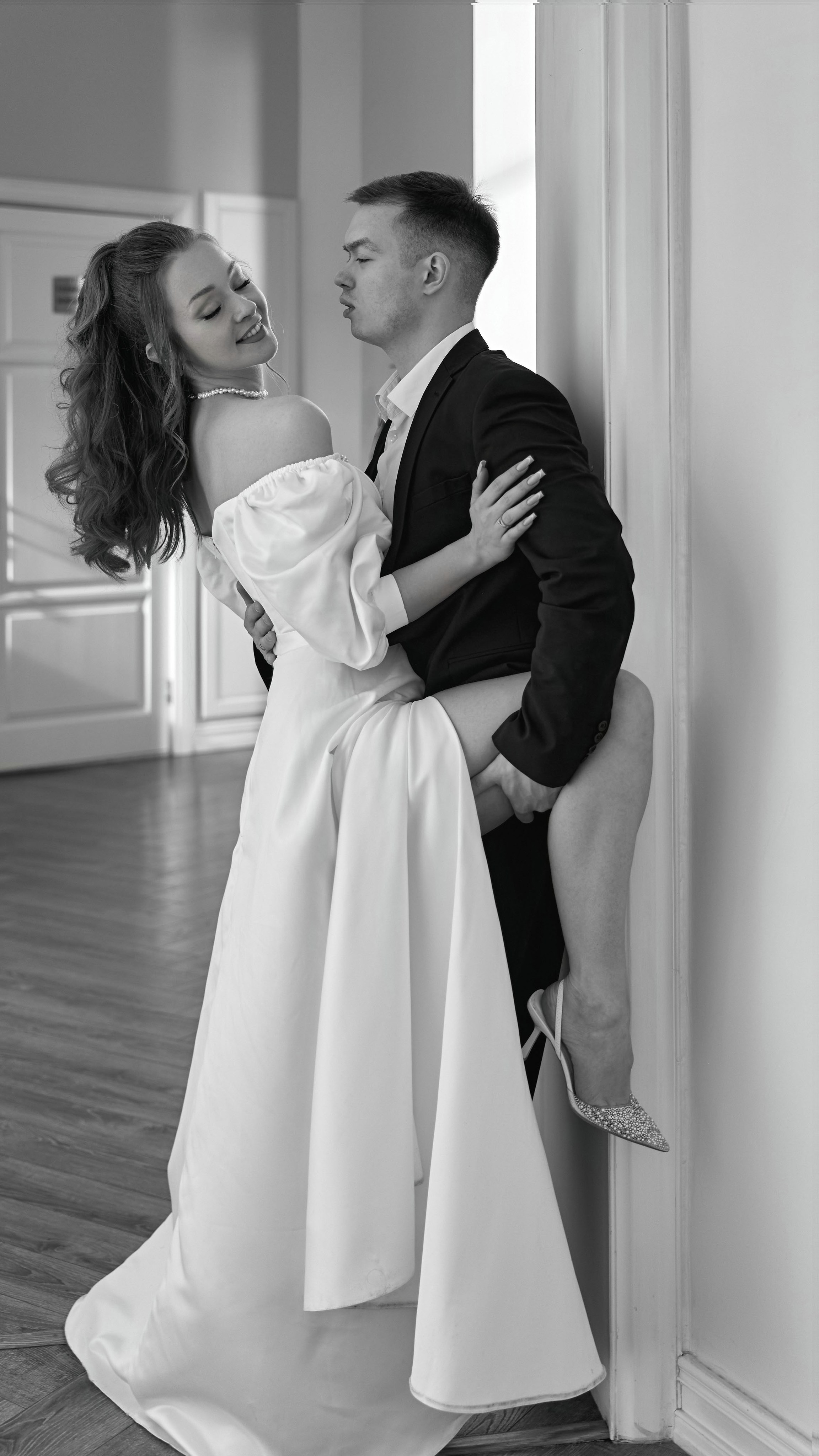 Свадебная фотосессия в гостинице и в студии