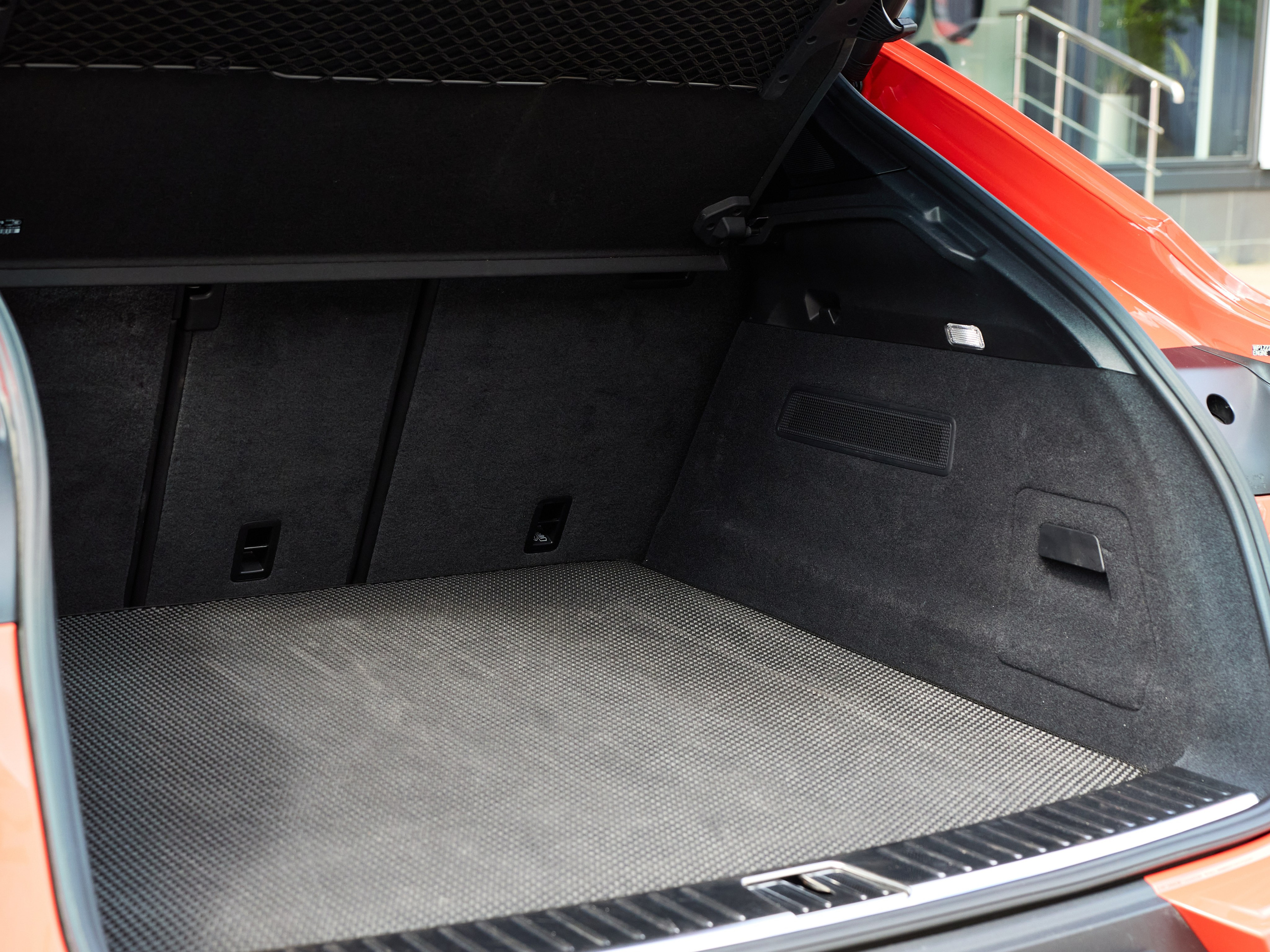 Porsche Cayenne. IDeAI studio