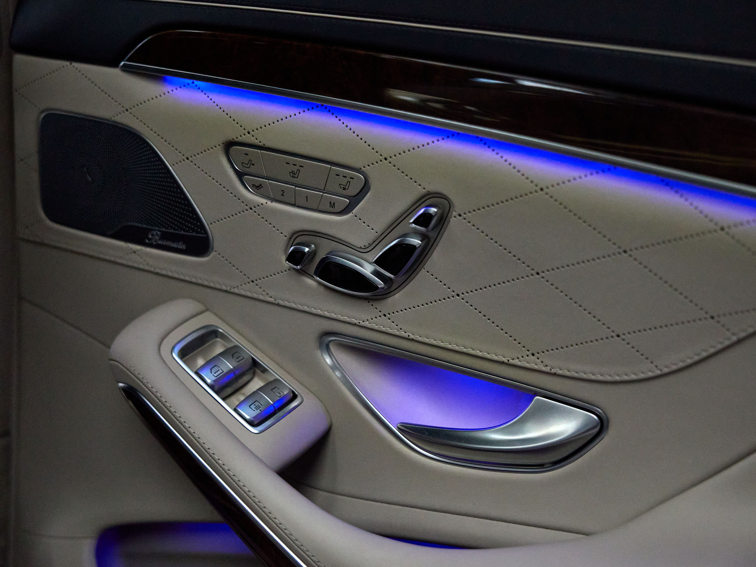 Mercedes S500. IDeAI studio