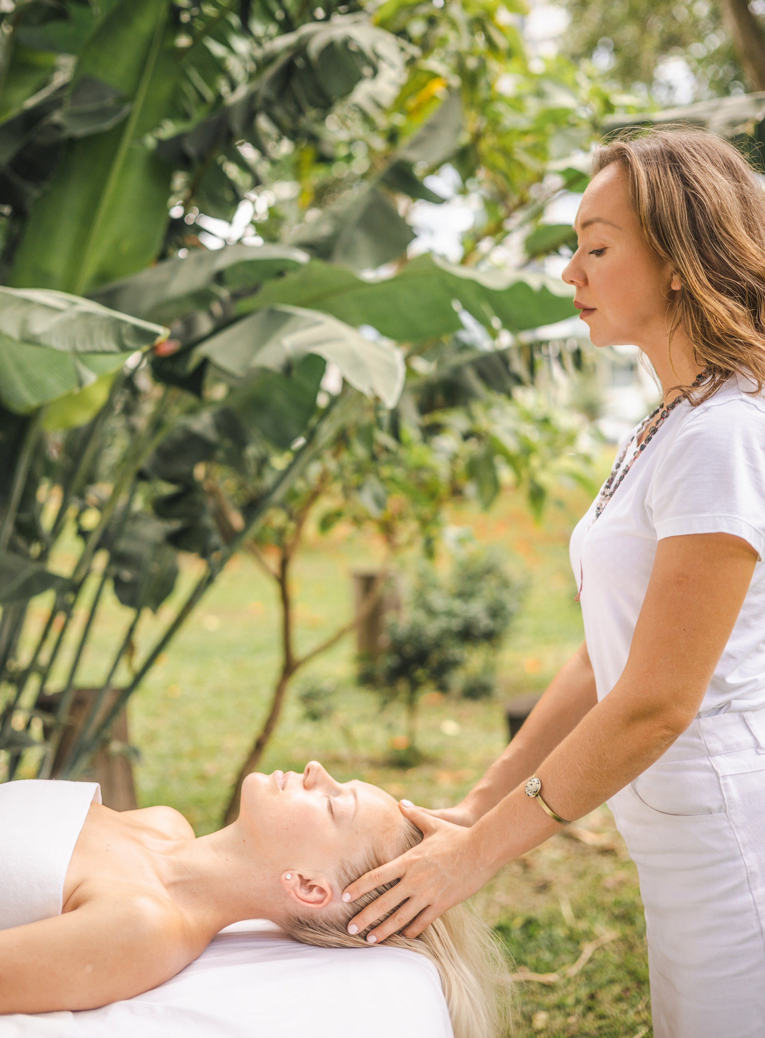 Content for massage therapist Anastasiya. Family, portrait, content photo in Costa Rica Evgeniya Besprozvannykh