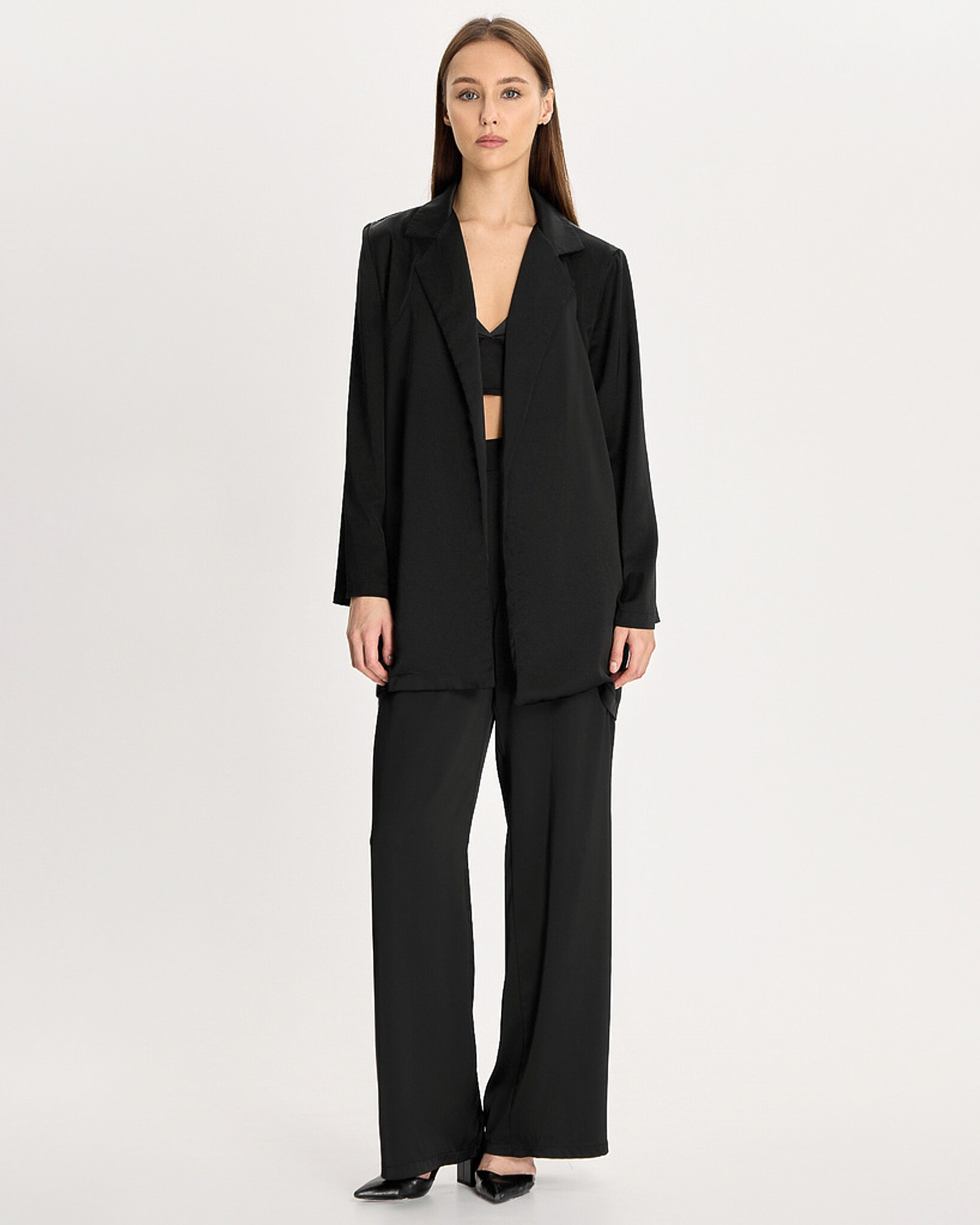 Каталог. Меня зовут Марина Конор, я портретный фэшн и контент фотограф в Москве