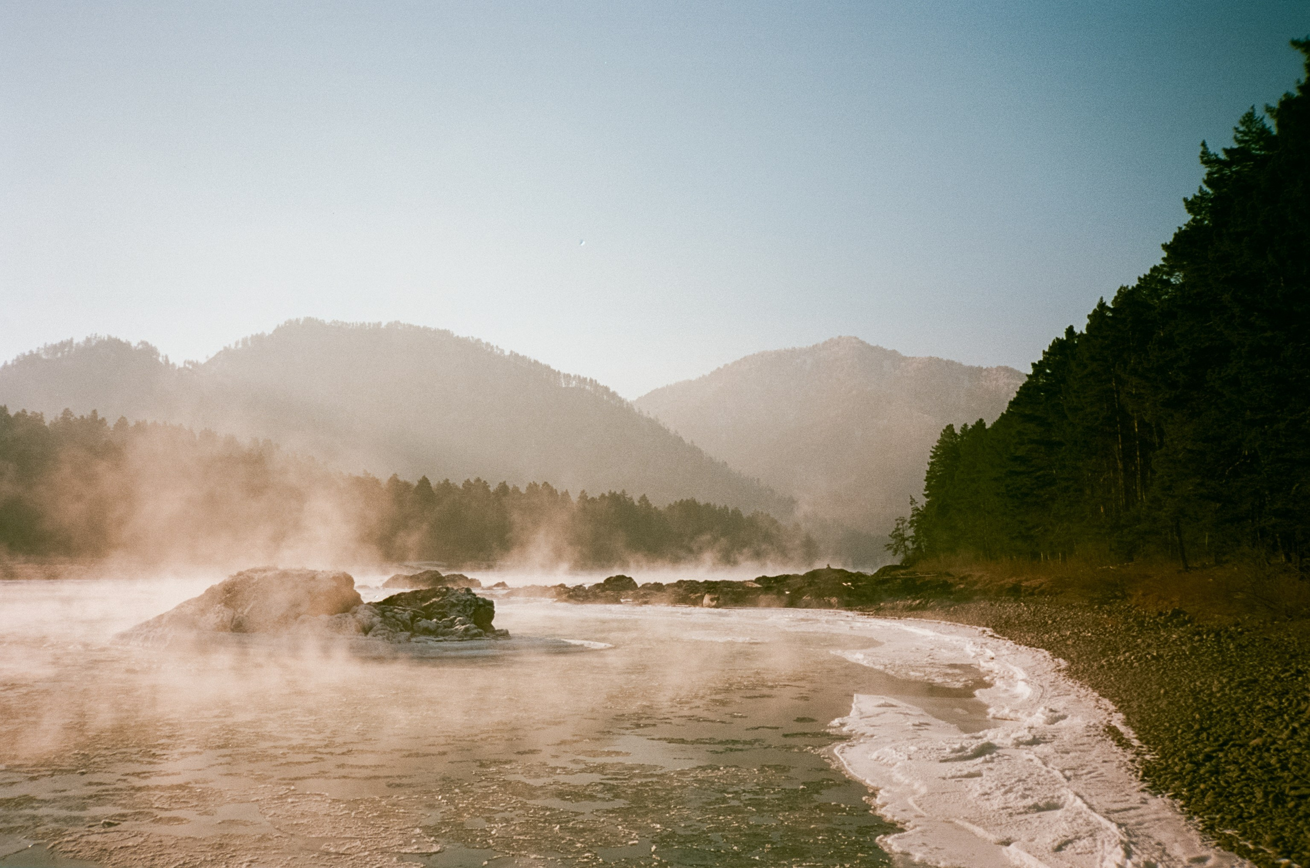 Путешествие на Алтай зимой: изумительные виды, снятые на фотопленку, ч