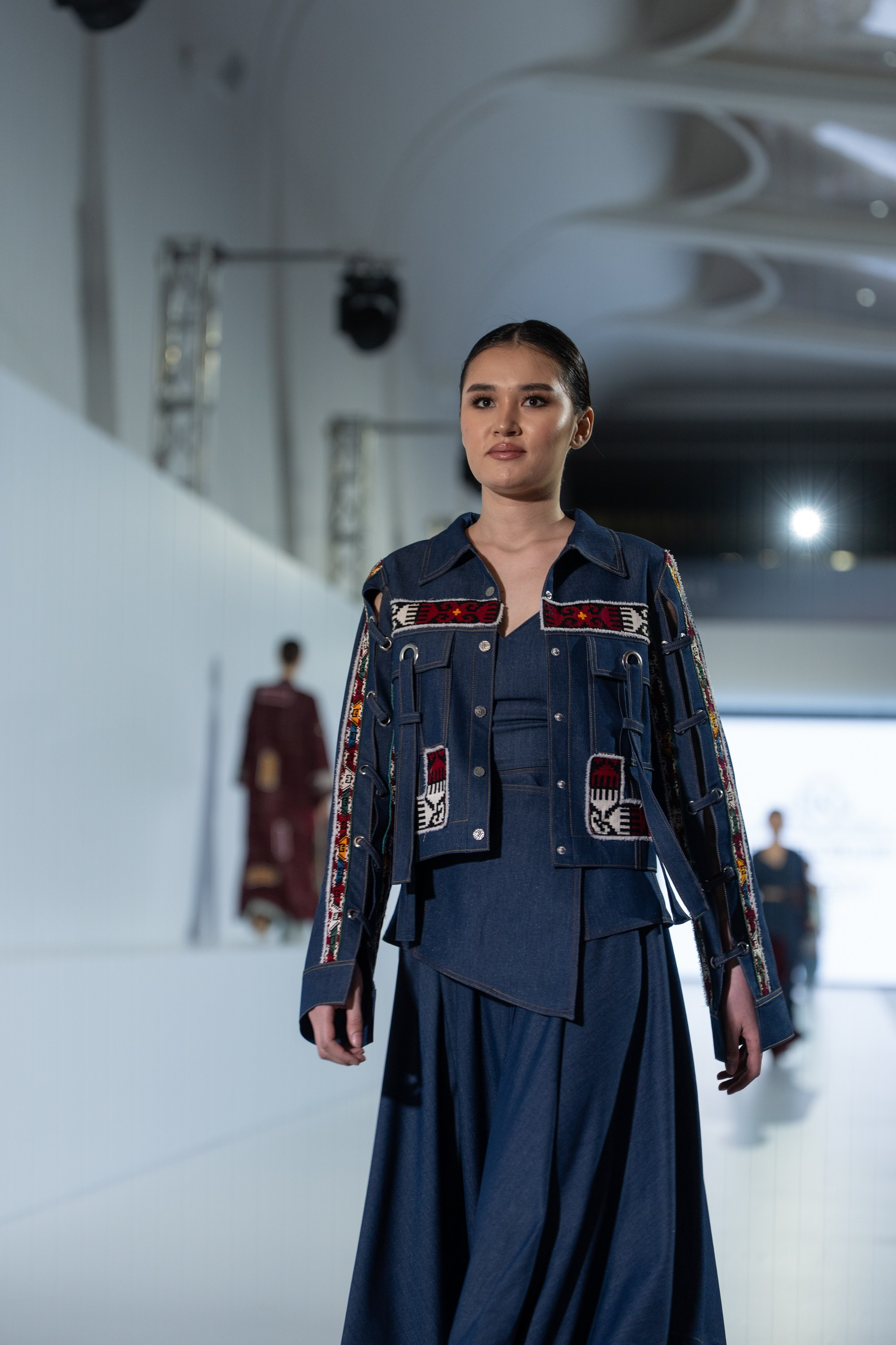 Umed Kuchkaliev. Сайт Алматинского НЮ АРТ, будуар и фэшн фотографа Дениса Карпенко