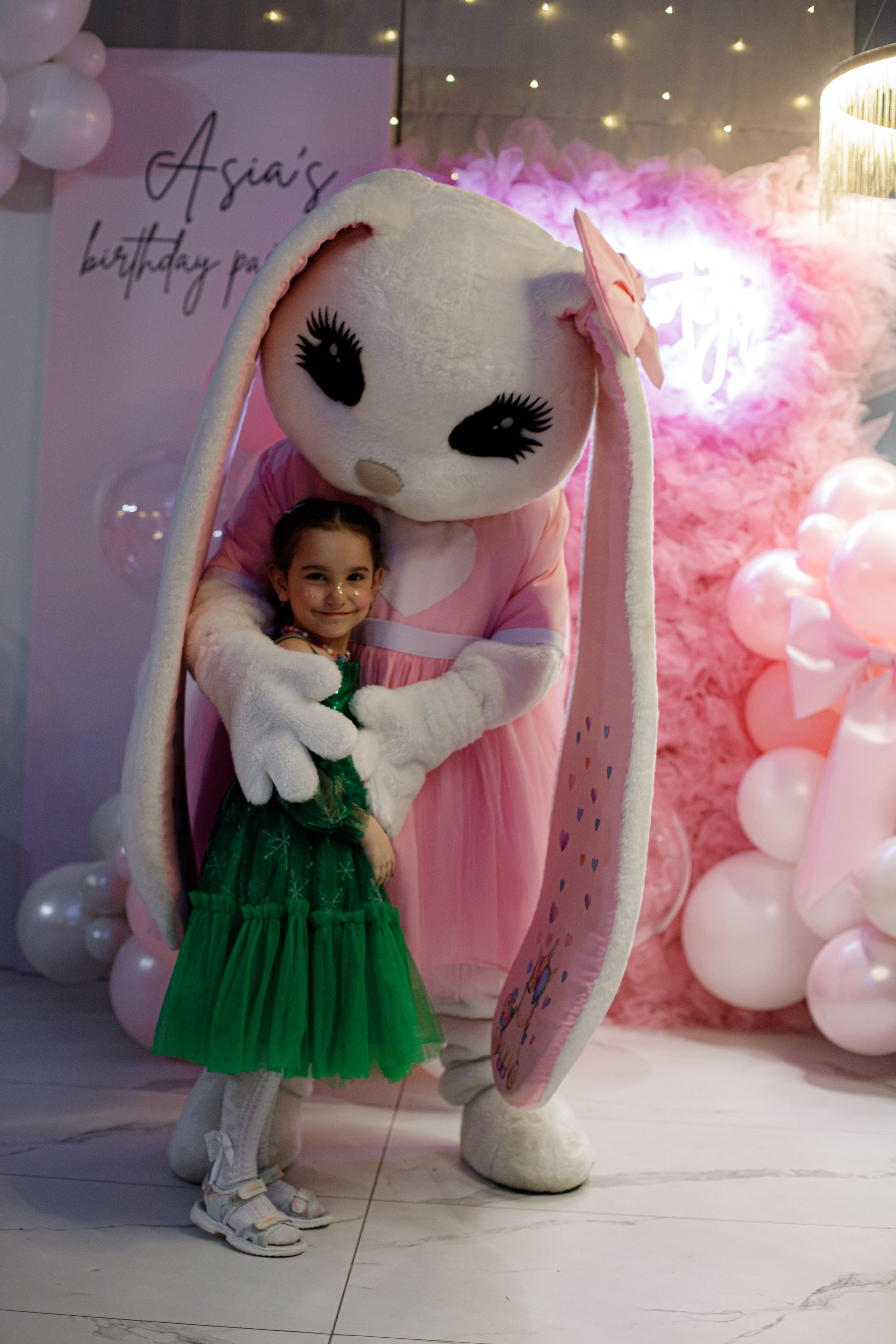 ASIA'S BIRTHDAY PARTY. Photokarish