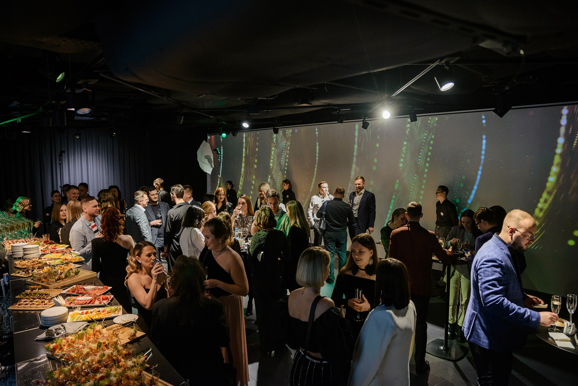 Корпоратив Жизнь Март. Константин Солодянкин — свадебный и репортажный фотограф в Екатеринбурге и Верхней Пышме