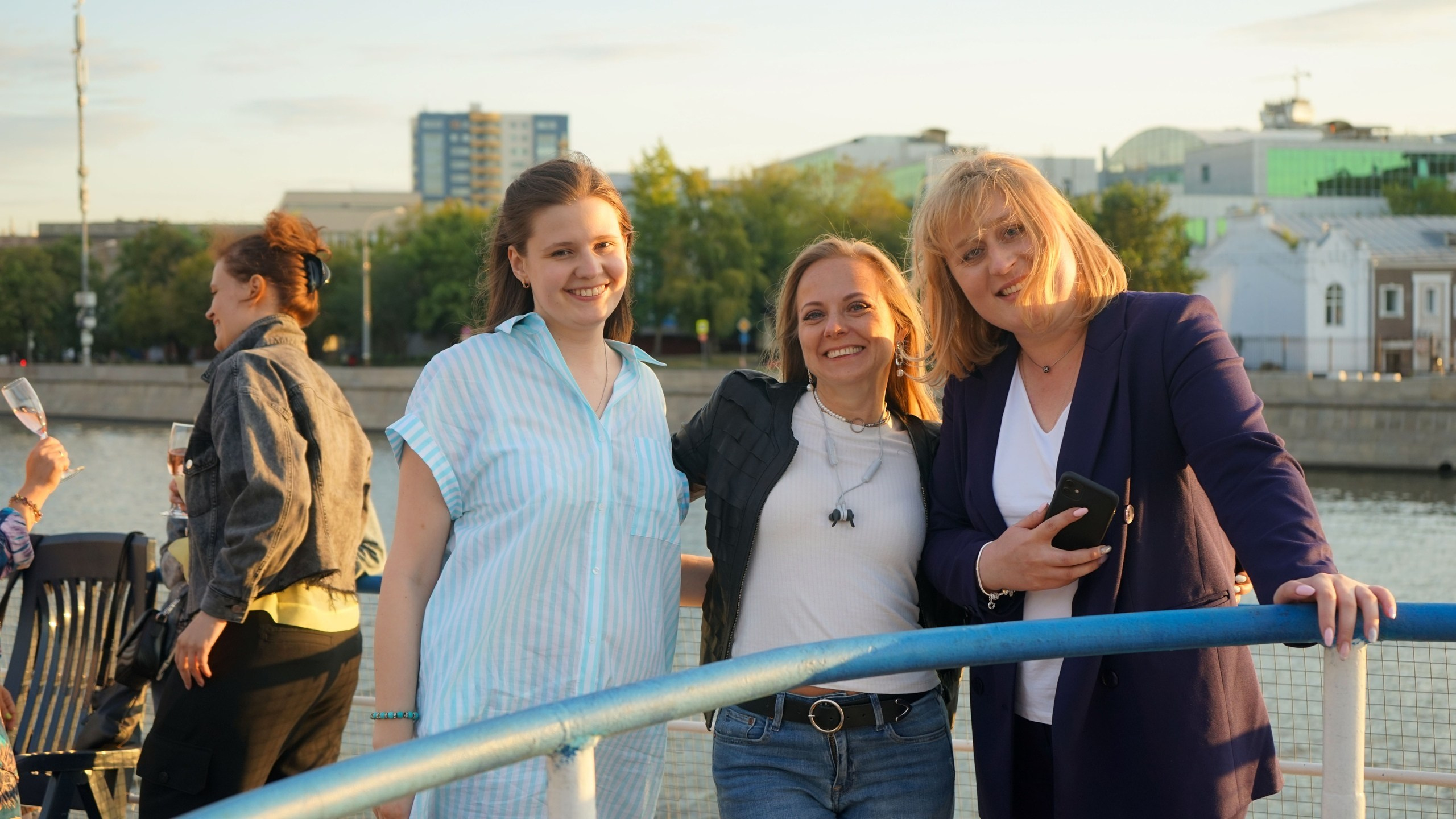 Танцы на воде | 24.07.21. Галерея Фантим