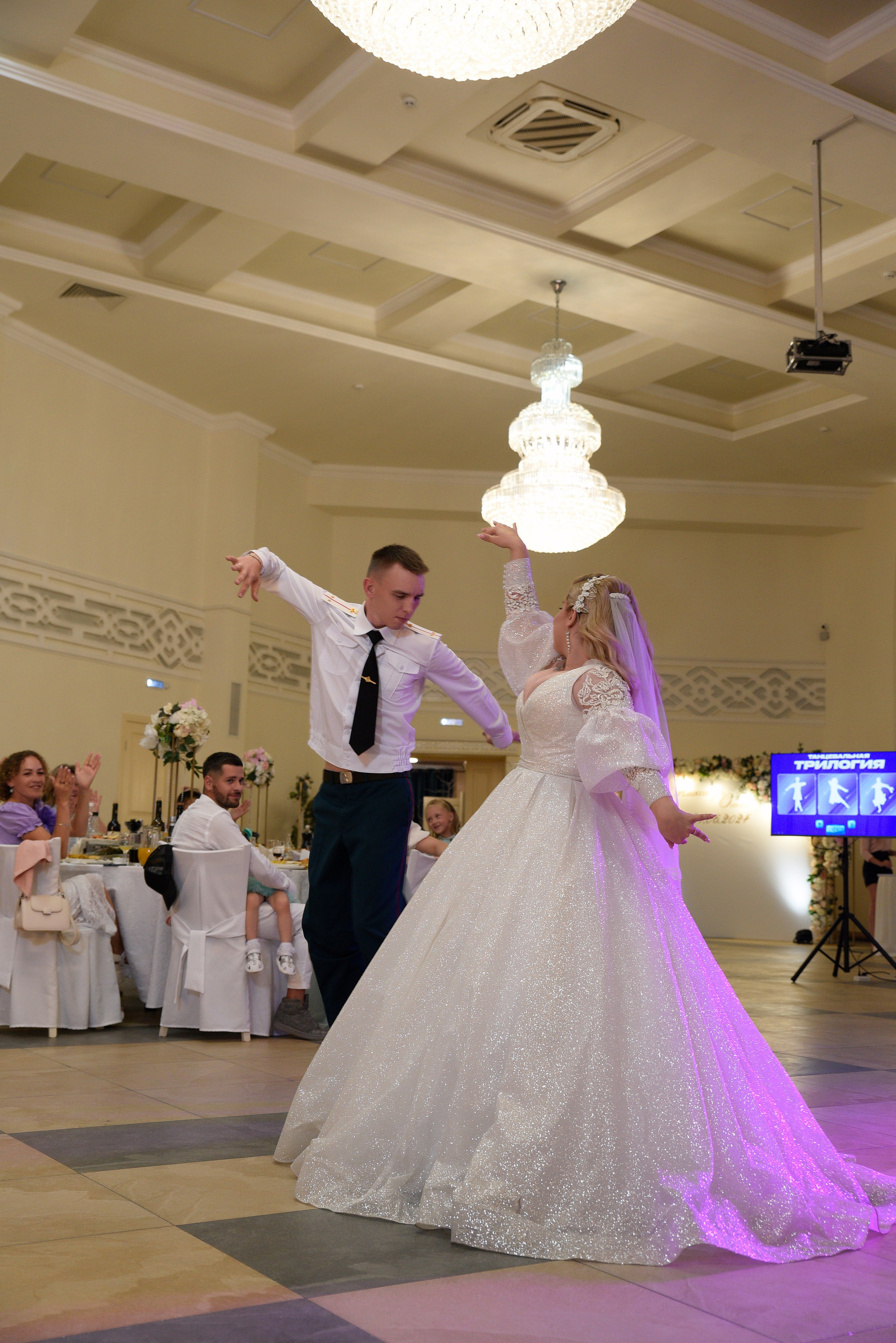 Ольга & Александр. Стильный репортаж и кадры как в кино