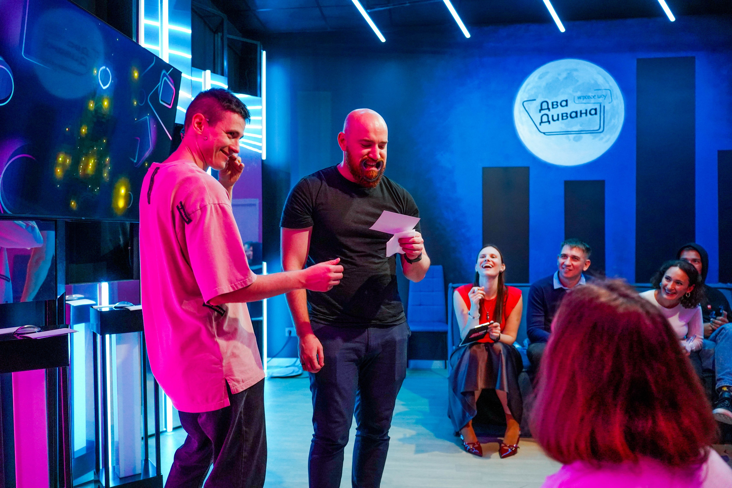 ДВА ДИВАНА ШОУ (ВЗРОСЛОЕ). Портфолио