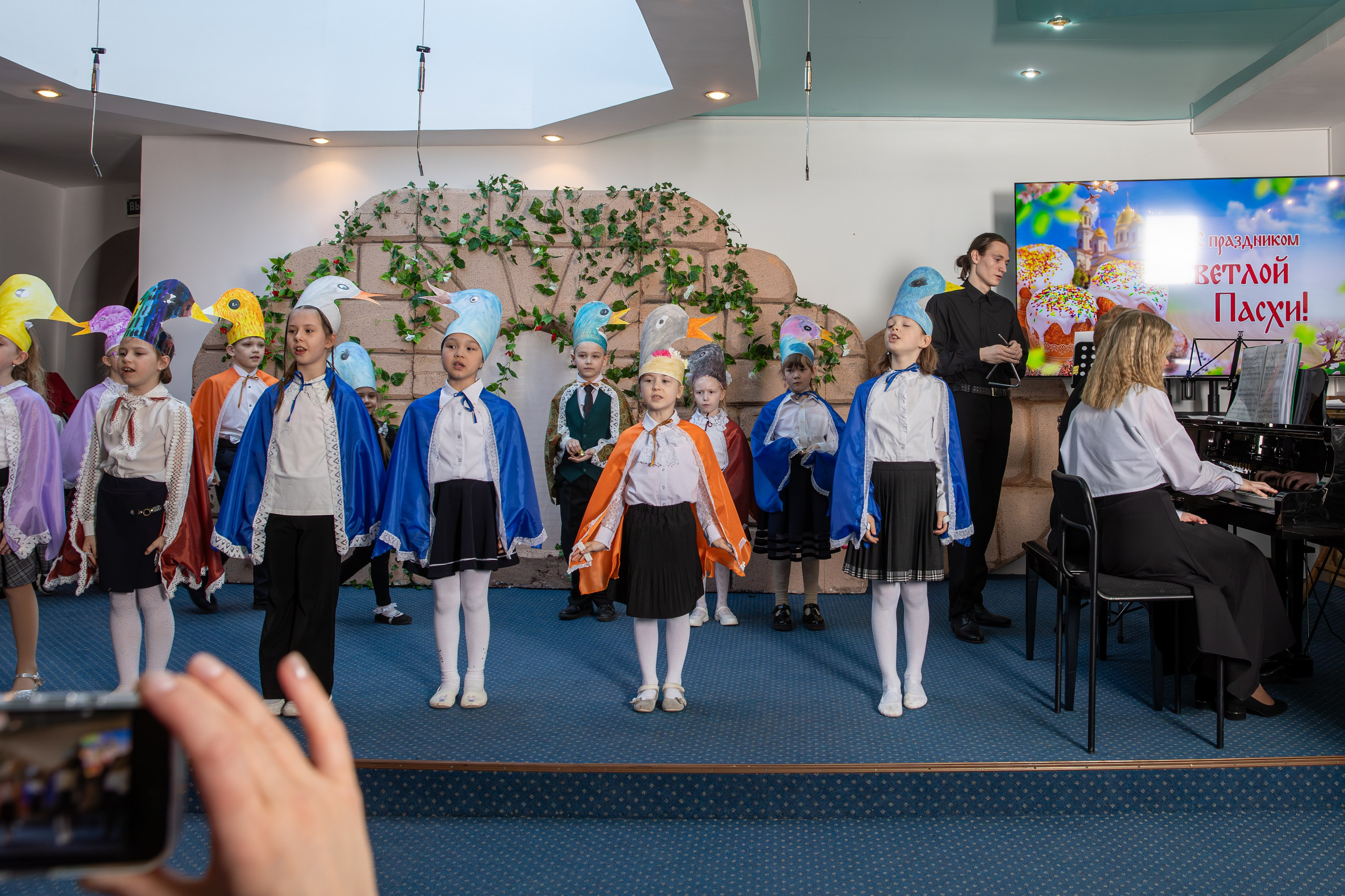 Пасхальный концерт Воскресная школа 2025. Фотограф Таинств Крещение и Венчания г. Магадан Власова Ульяна