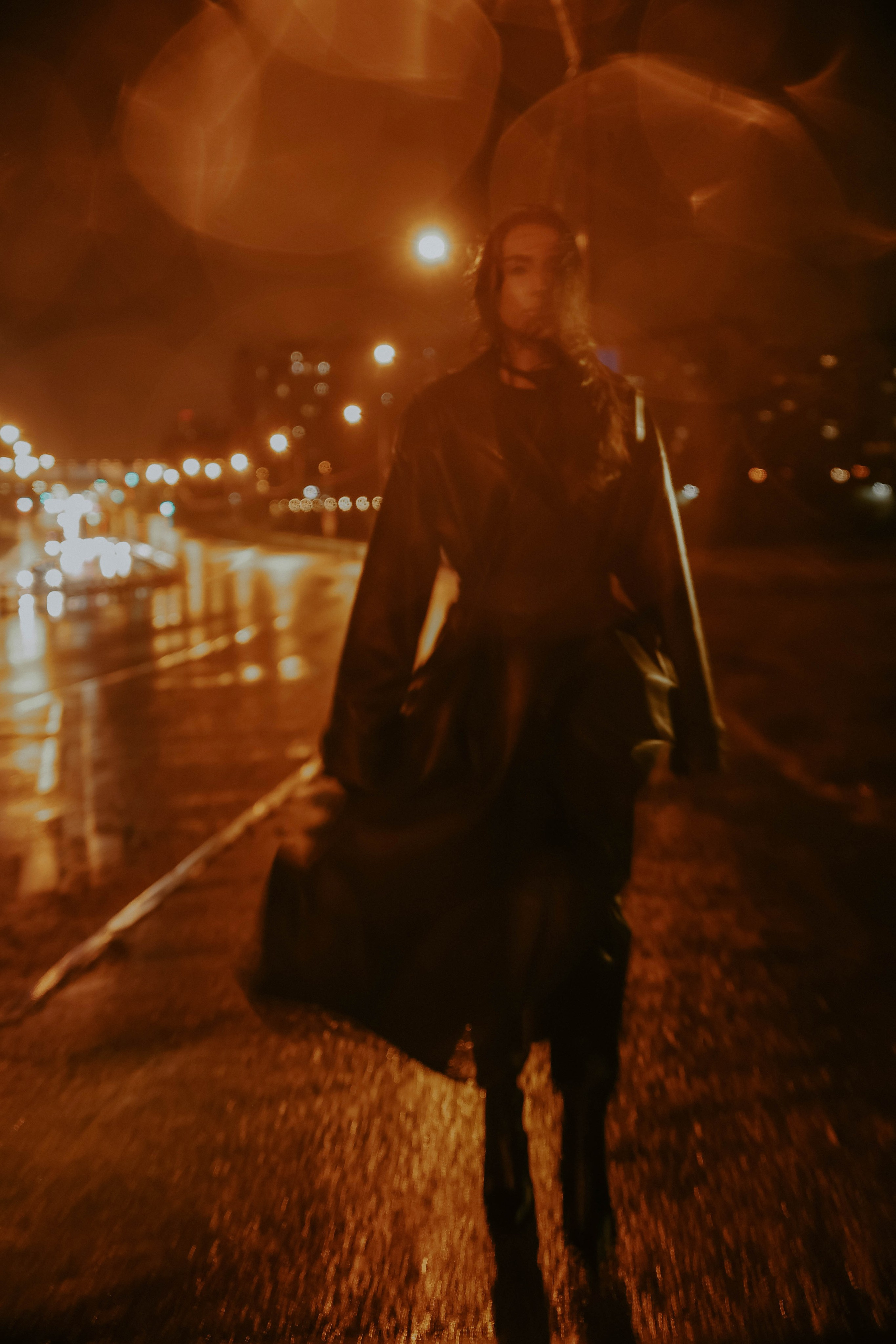 На заправке. Настя и Милана. Фотограф в Москве и любой точке земного шара Алёна Вялова (Чулкова)