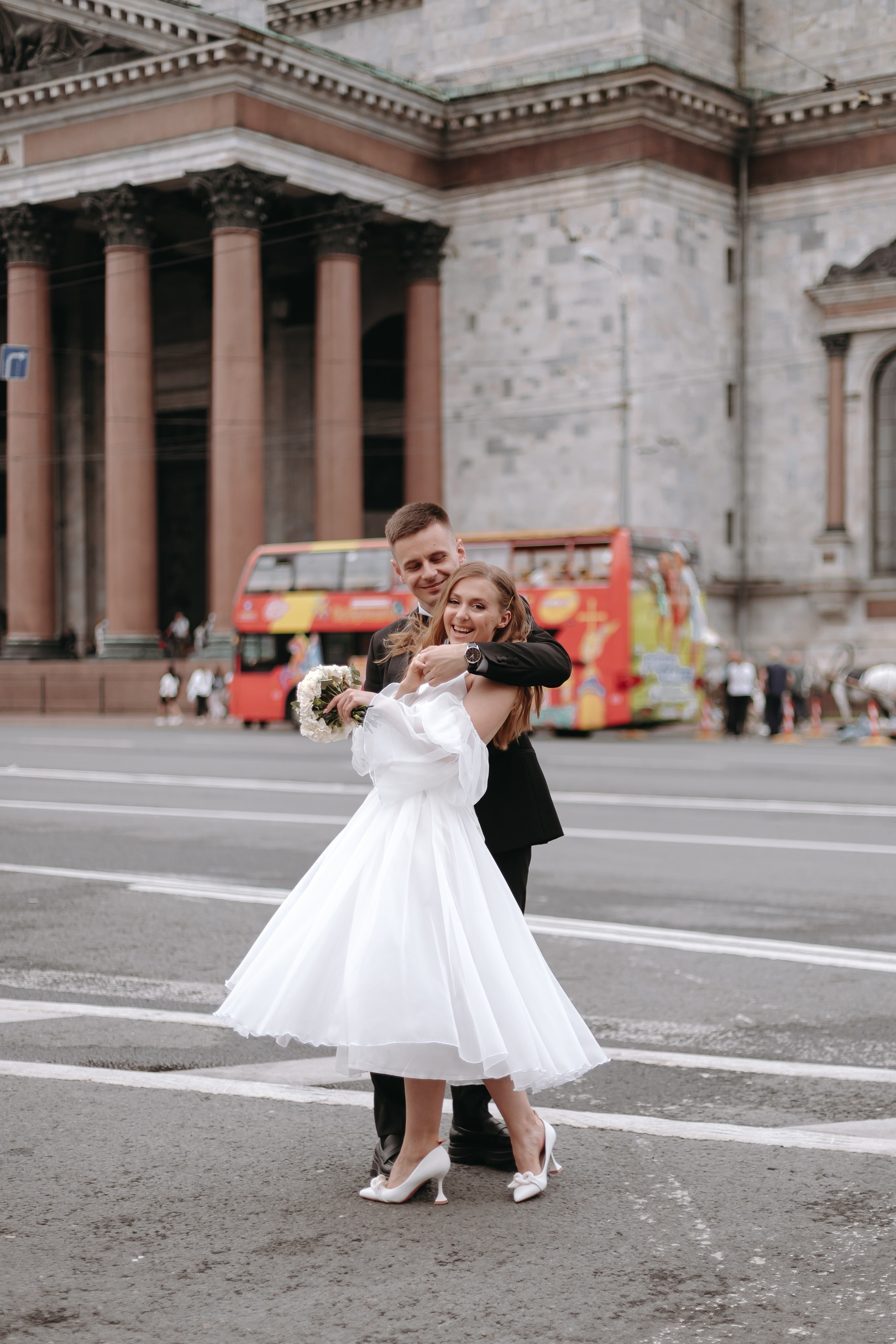 Дождь, жара и Эрмитаж. Свадебный и семейный фотограф Арина Кулёва