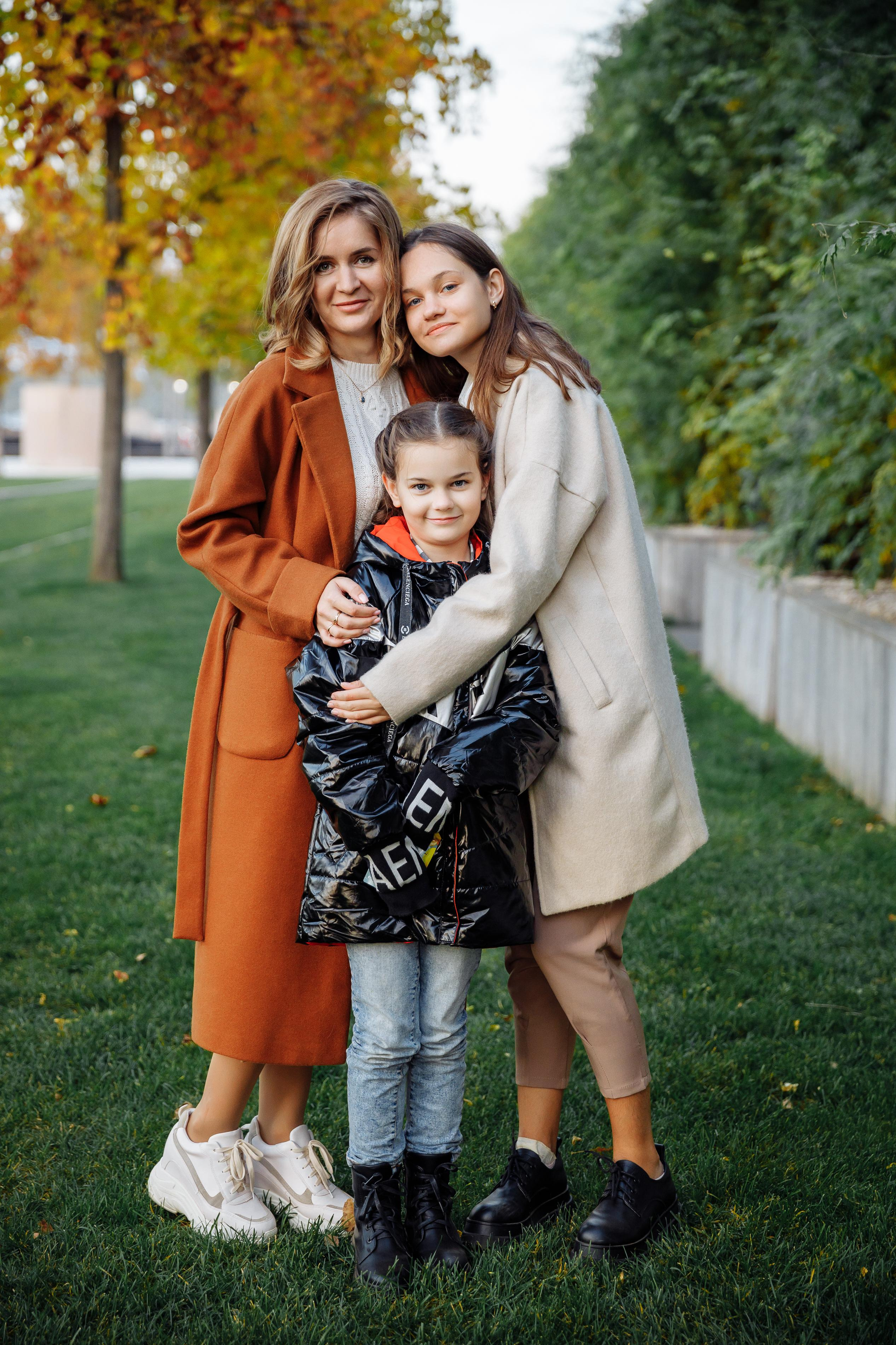 Семейная фотосессия в парке. Свадебный и семейный фотограф Ворожейкин Олег. Фотографирую во Владиво