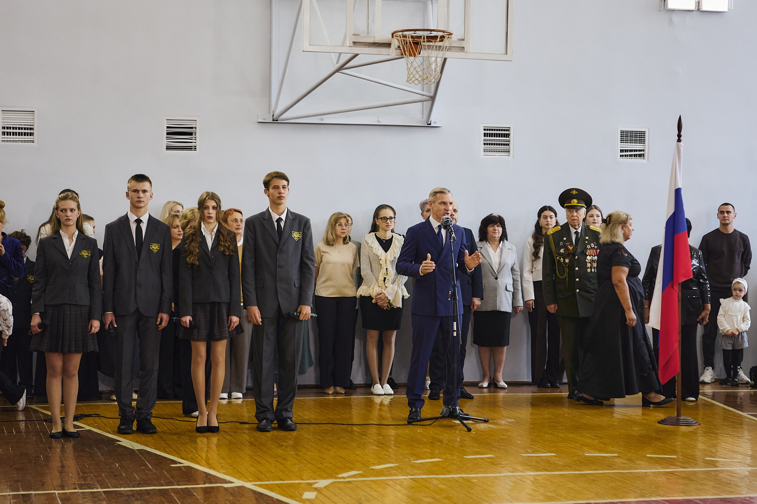 1 сентября 2026 в Гимназии № 1 им. Н. М. Пржевальского. Детский, семейный и школьный фотограф Смоленск Москва Влад Старов