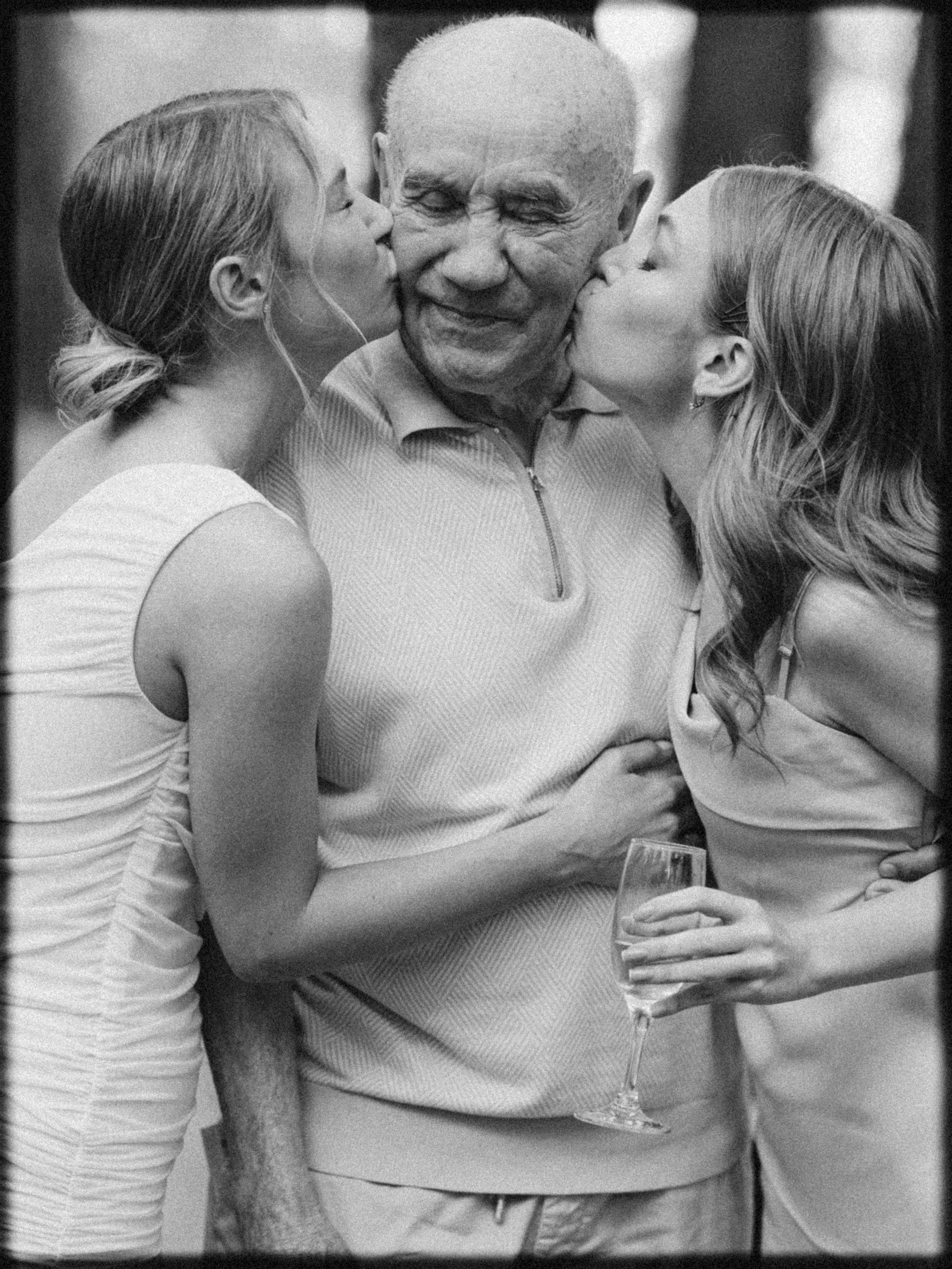 И даже птицы им пели песни. Свадебный фотограф Наташа Алешина