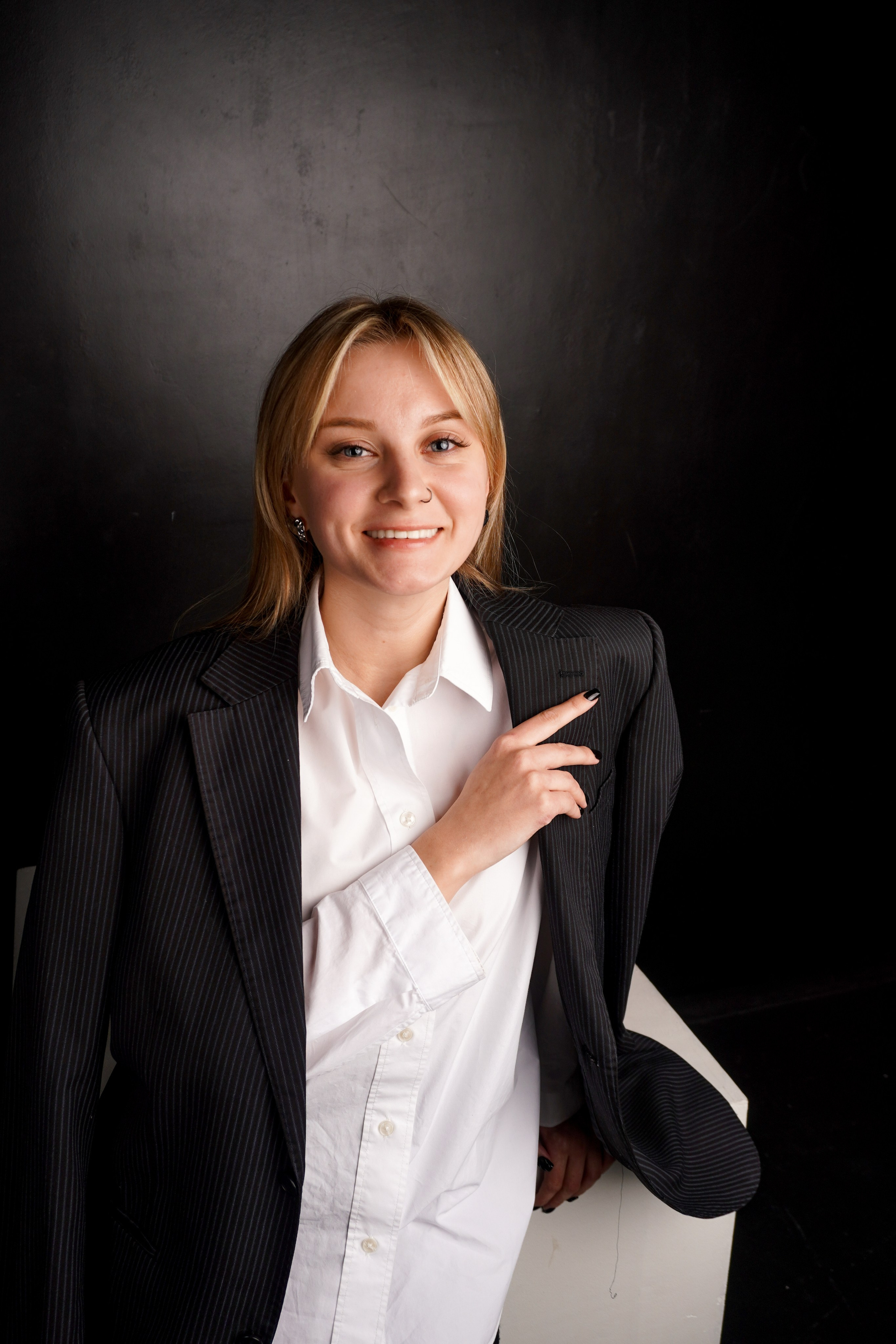 Деловой портрет. Кузнецова Мария — профессиональный фотограф в Санкт-Петербурге | Предметная фотосъёмка, модельные тесты, актёрское портфолио, концерты