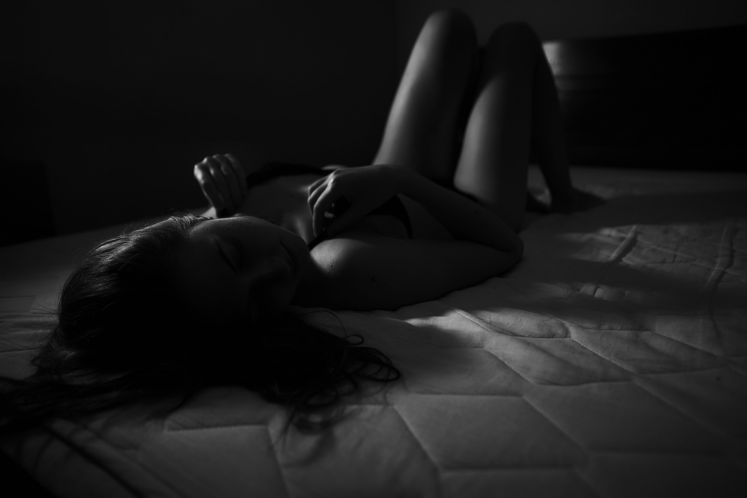 Ню. Фотограф Александр Кудинов, Крым: Легкие съемки, живые эмоции