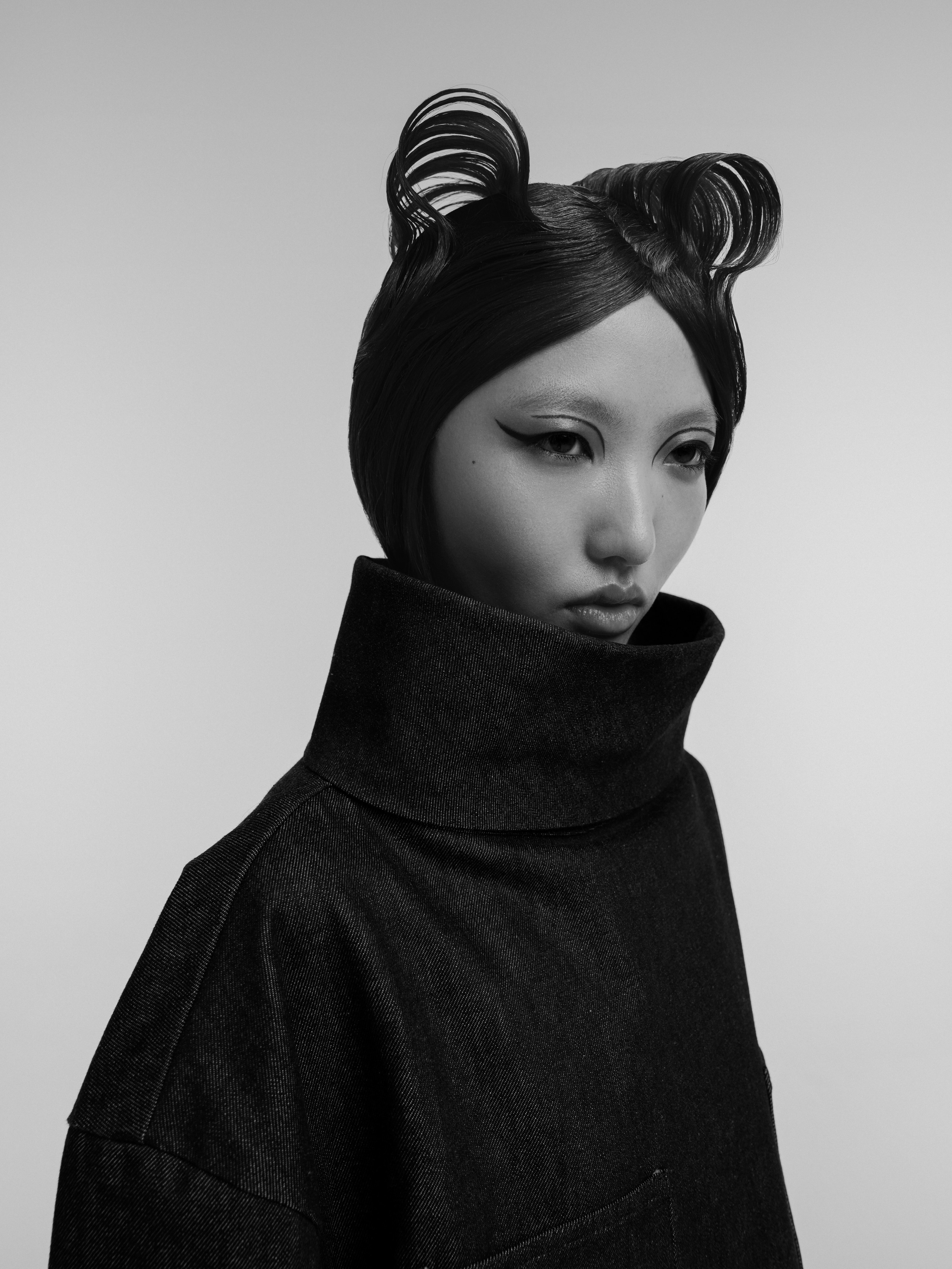 For L’Officiel Singapore. Retoucher Sveta Nestyuk