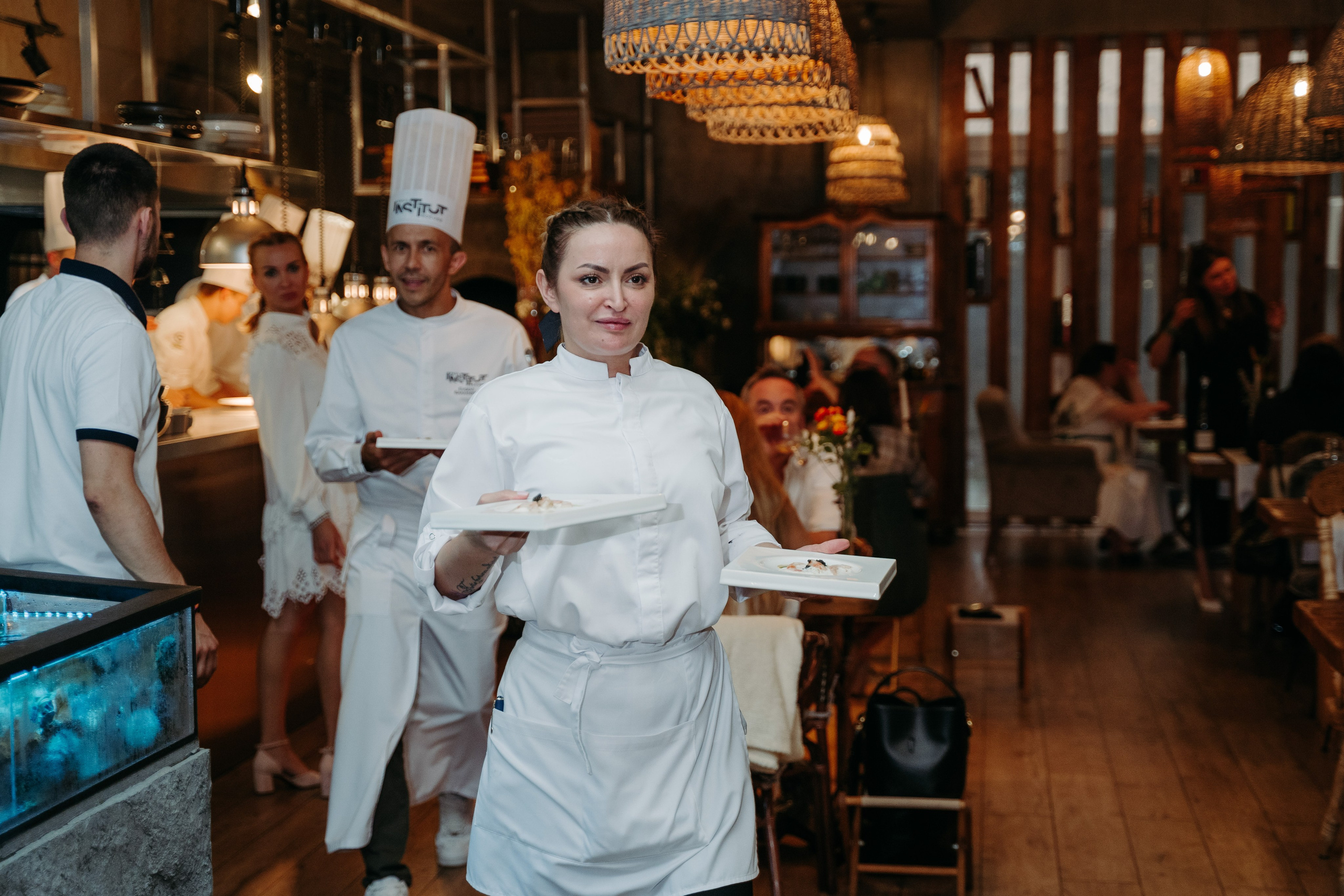 Открытый ужин с Mishlen Шеф Поварами. Репортажный и свадебный фотограф в Москве Рая Небогатова