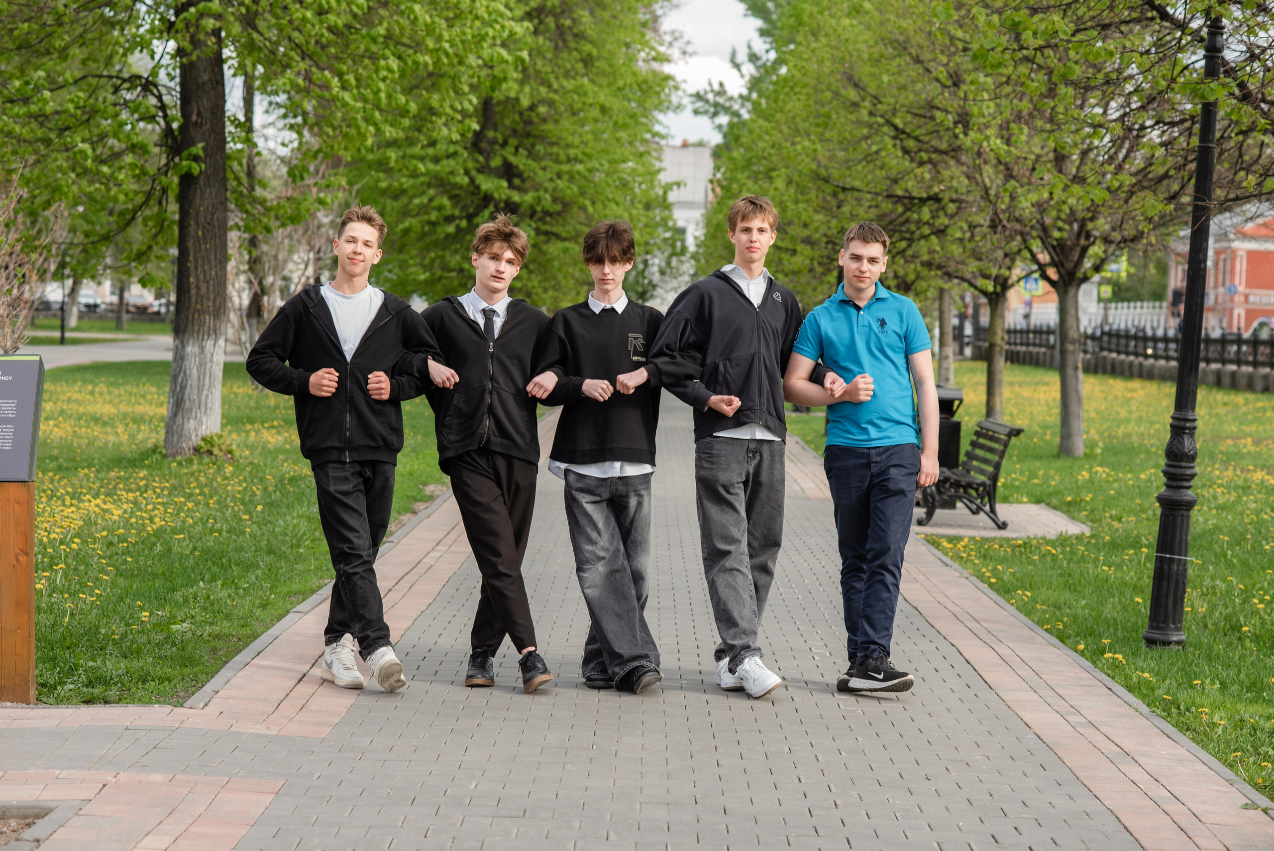 Фотосессия 9 класса в мае — Кристина Черникова. Фотограф Кристина Черникова — Москва | Семейные съёмки и фотоальбомы