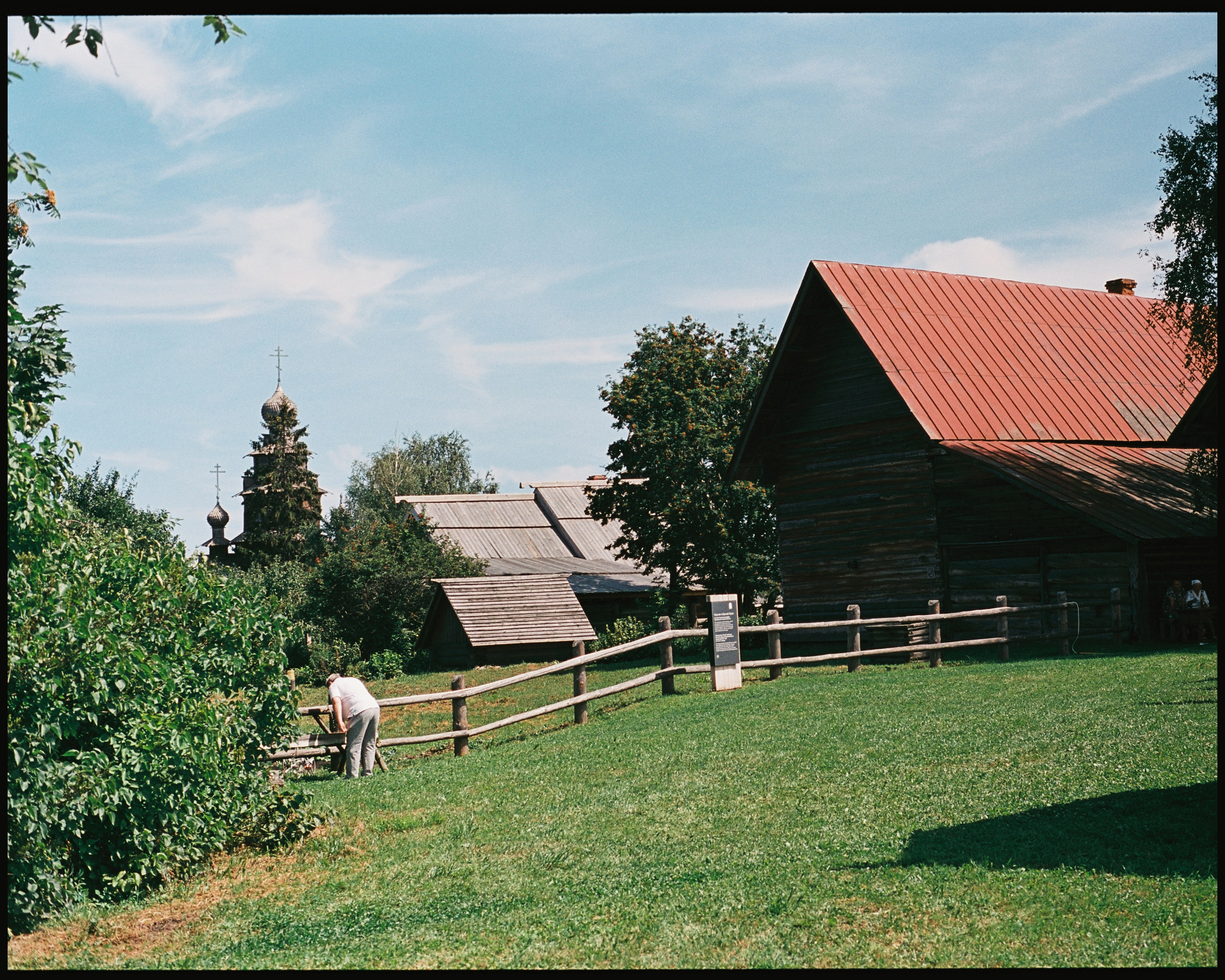 SUZDAL. ANNA — PHOTOGRAPHER
