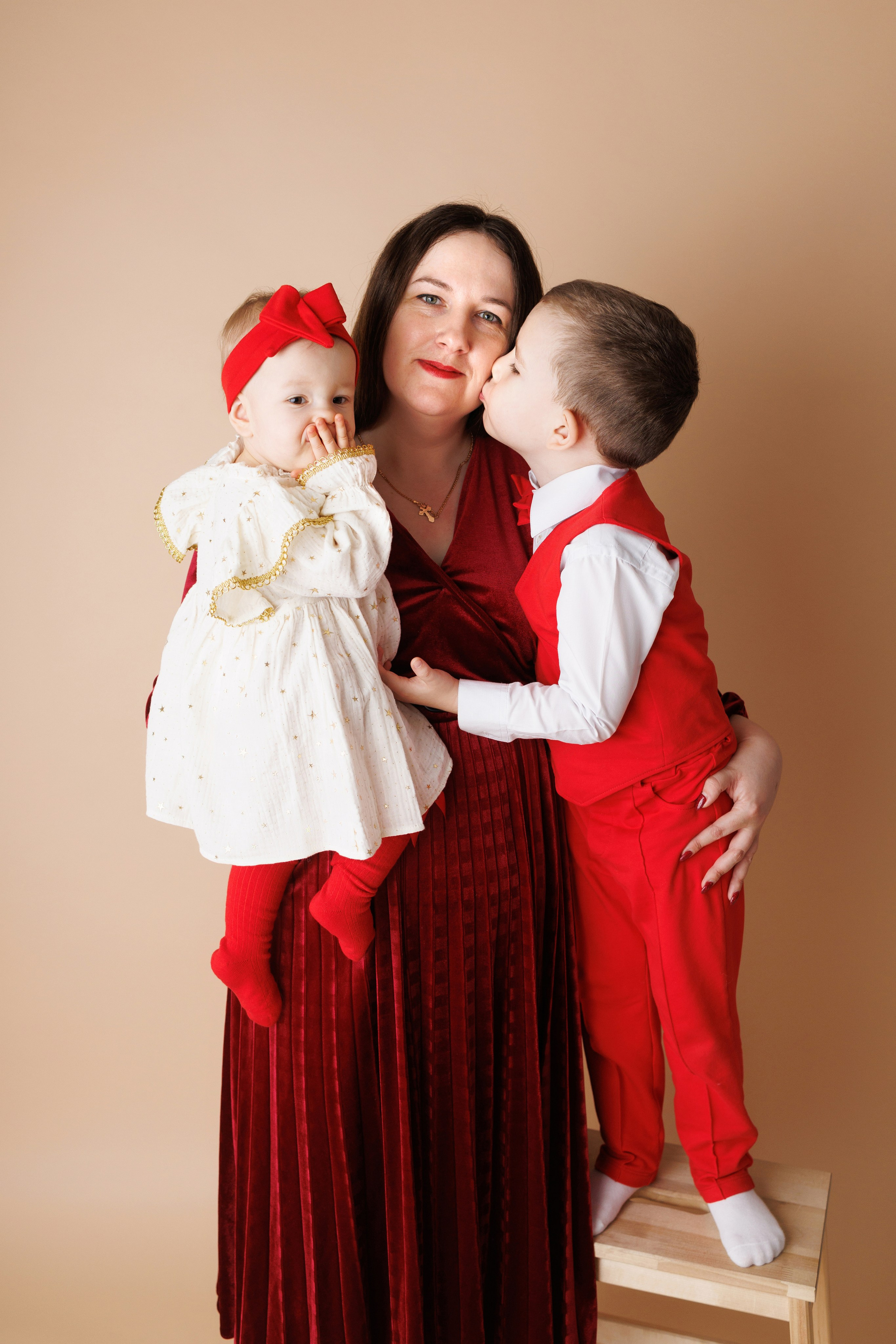 Лена, Никита, Артем и София. Фотограф новорожденный малышей Новосибирск